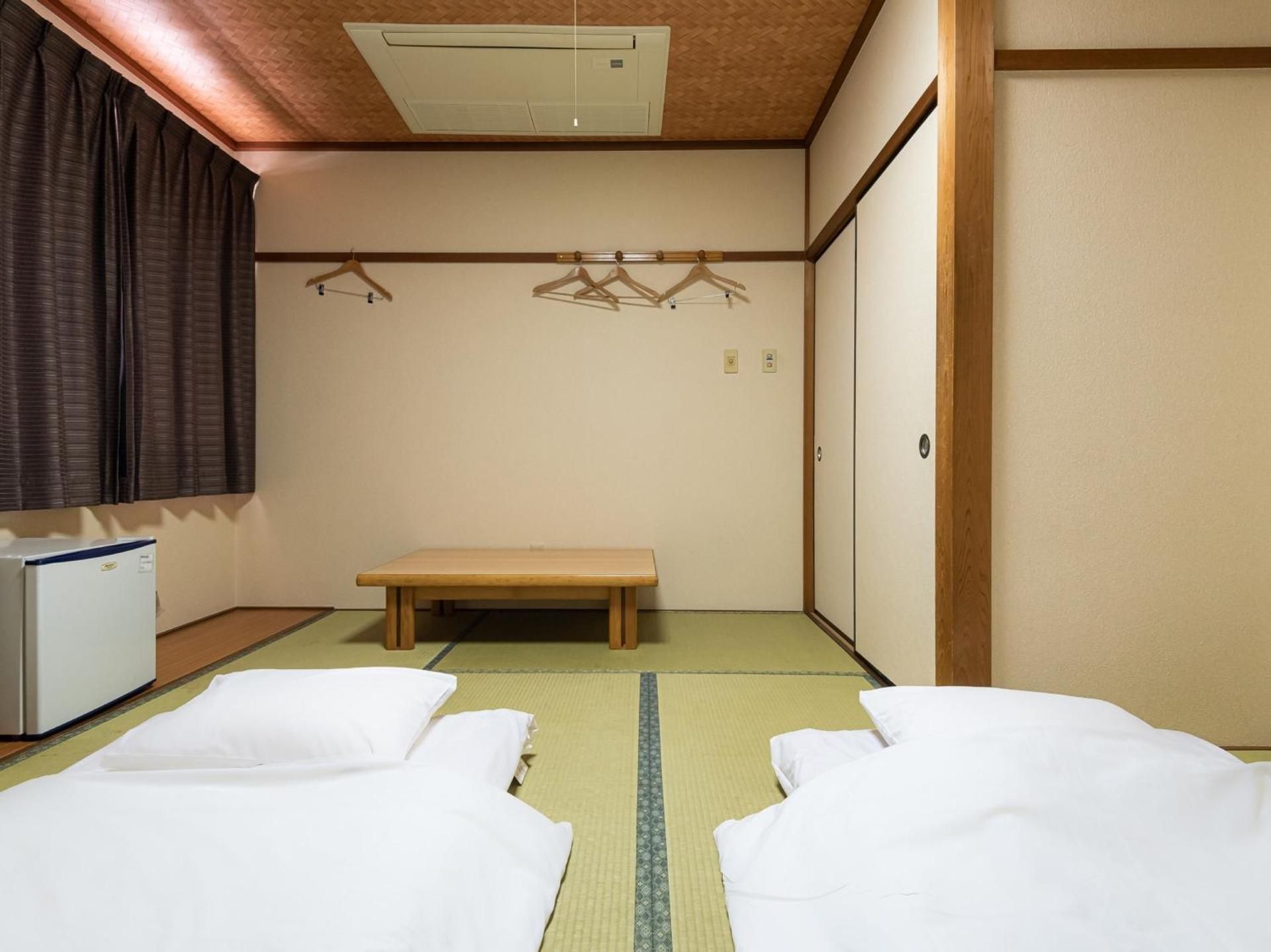 Japanese-Style Room - Smoking