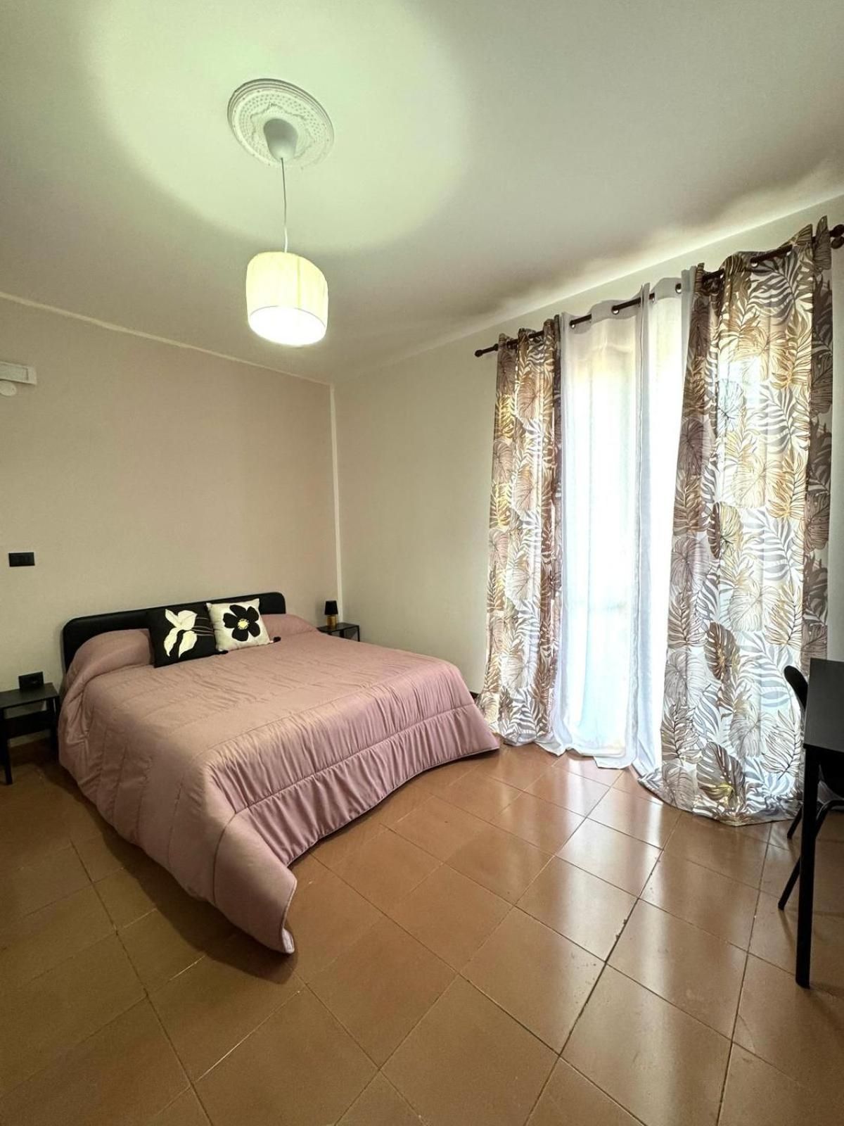 Deluxe Room (2 Adults + 1 Child)