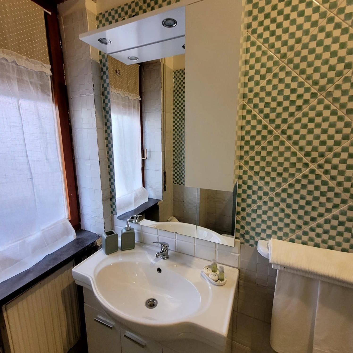 Twin Room with Private Bathroom