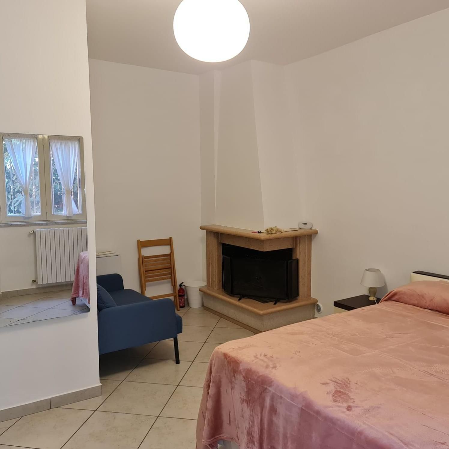 Standard Double Room with Shared Bathroom