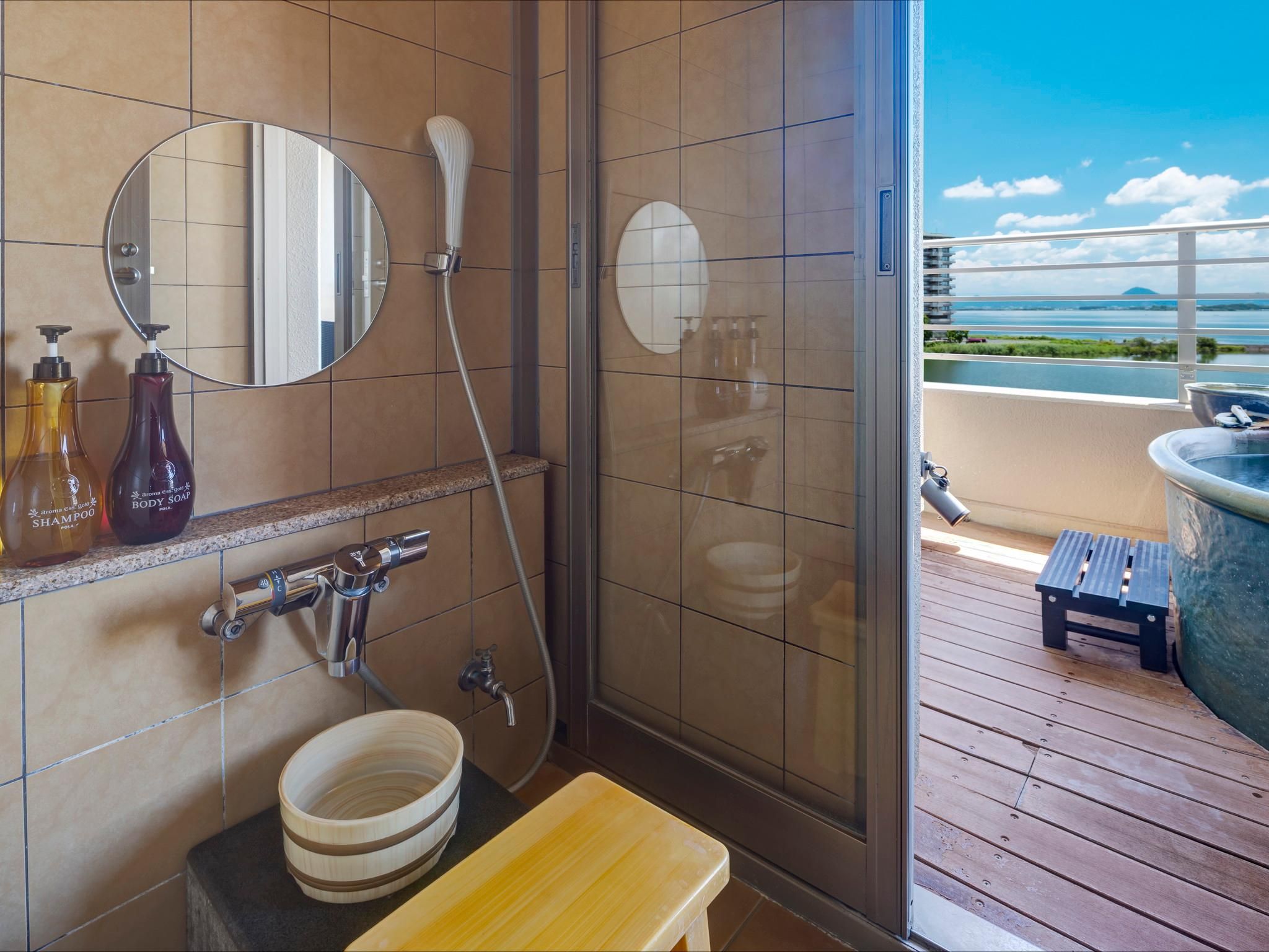 Biwa No Kaze Japanese Style Room with Private Natural Hot Spring Open-Air Bath - Non-Smoking
