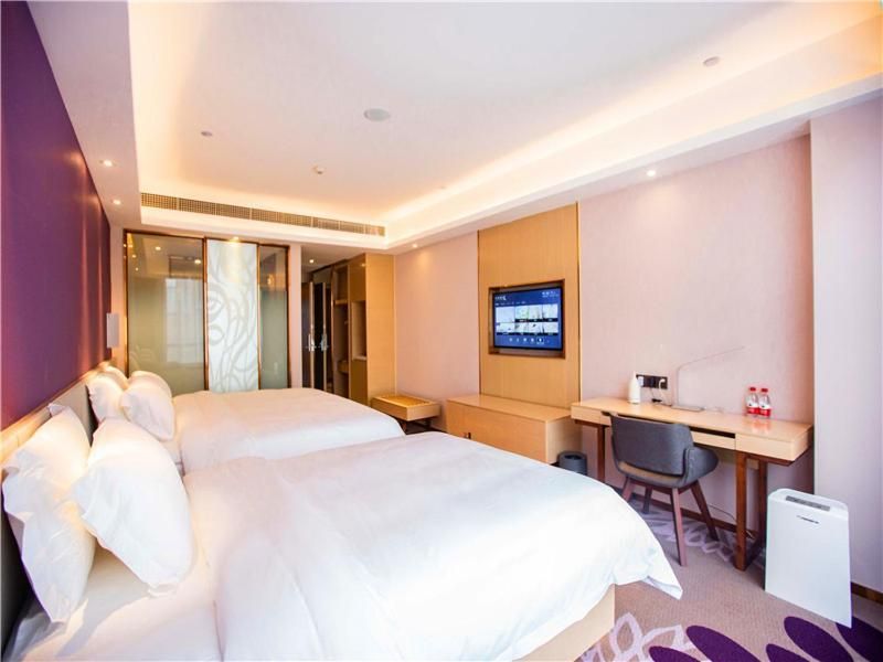 Elegant Twin Room