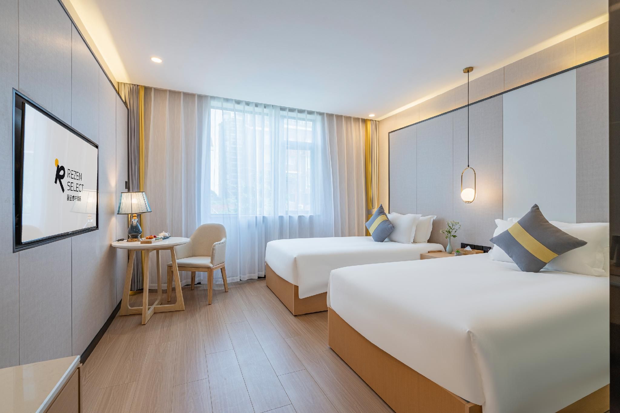 Rezen Select Hotel Mianyang Twin Room with Street View 3
