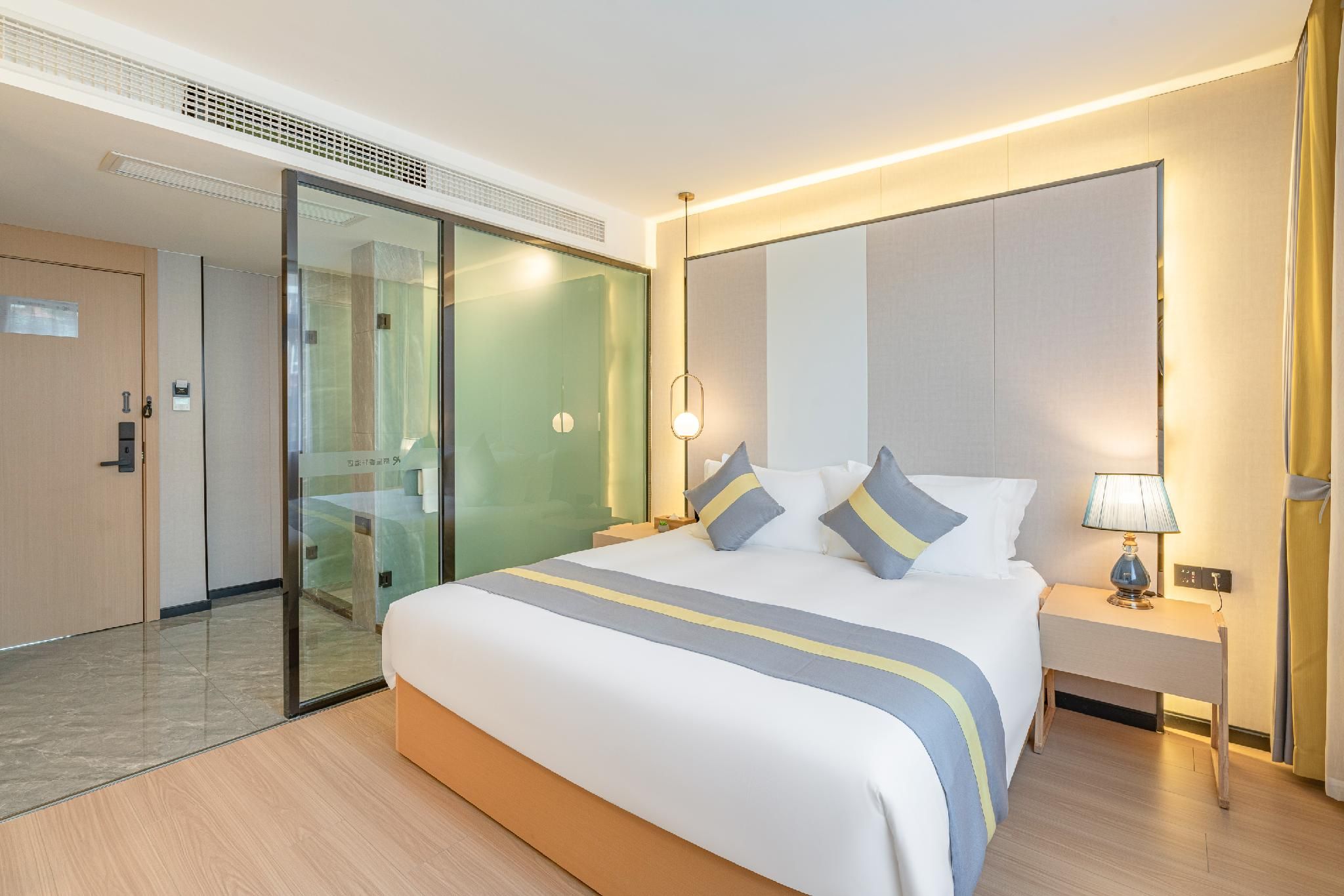 Rezen - Superior 1 Bed Room