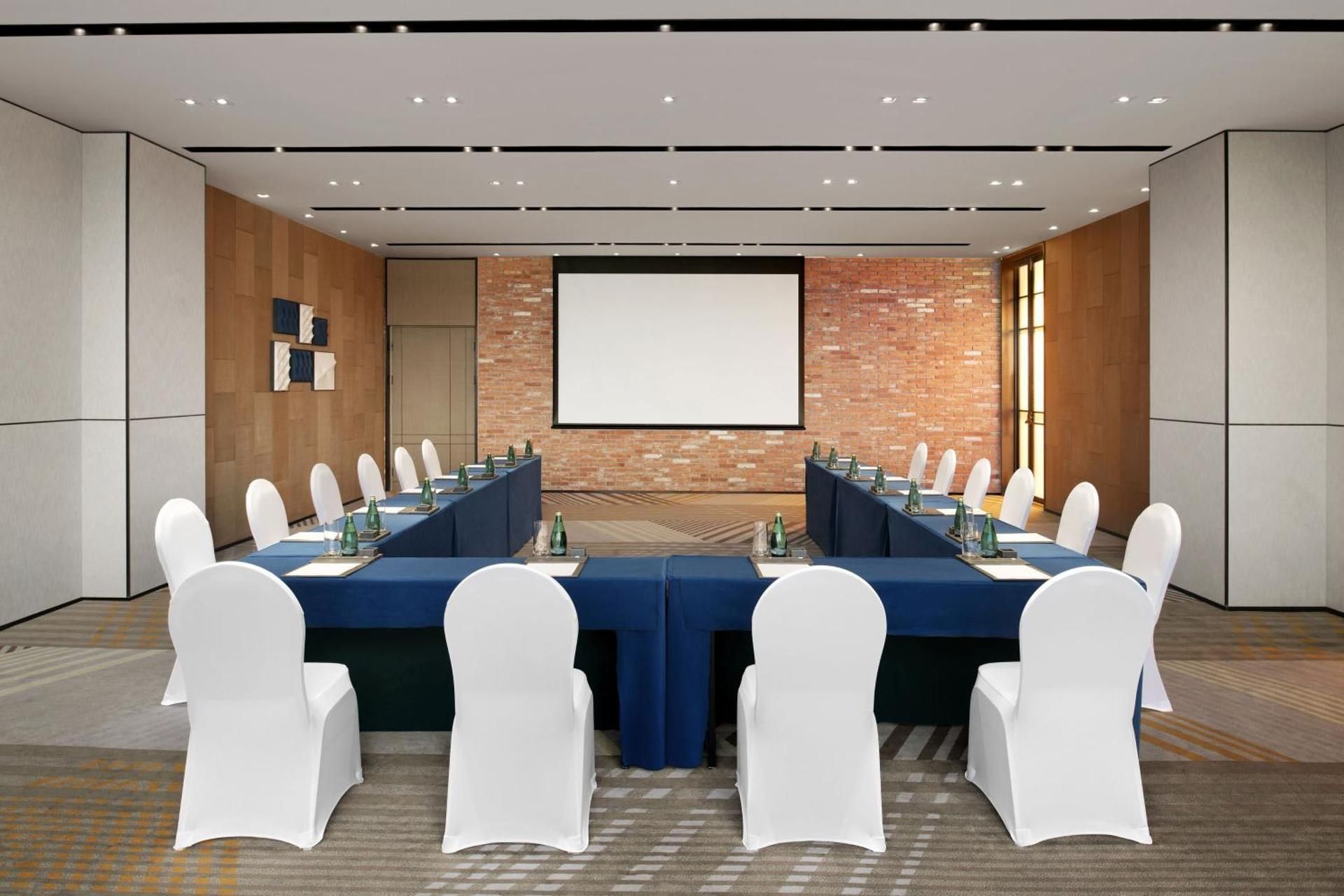 meeting room / ballrooms