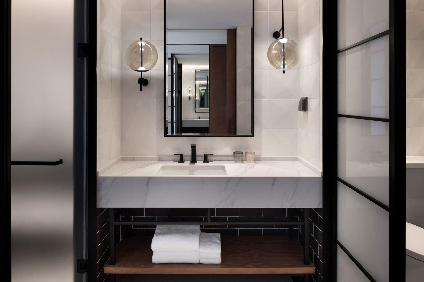 Sheraton Mianyang Premier Lake 2 Double, Guest room, 2 Double, Lake view, Balcony