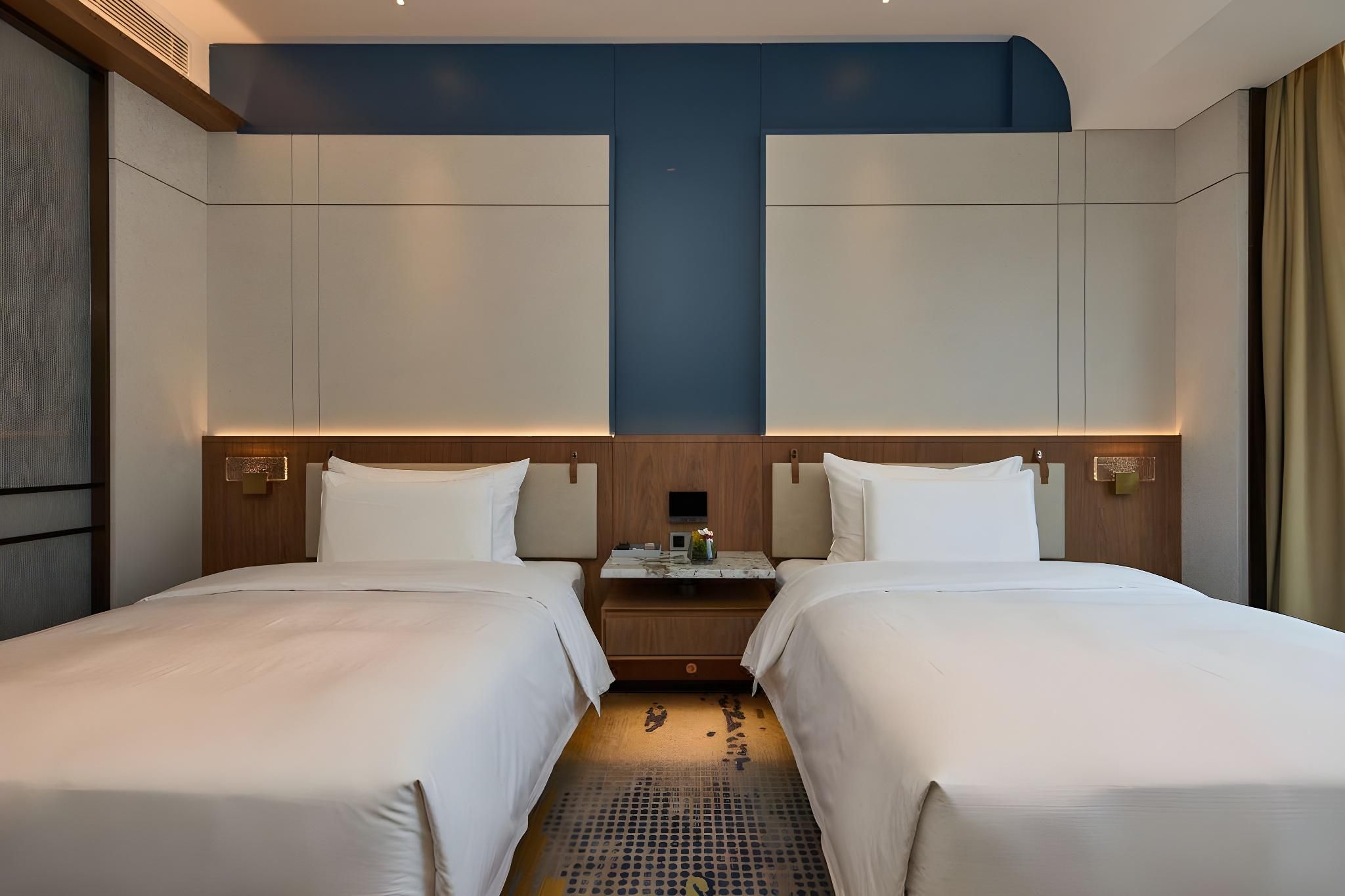 Executive Club Twin Room