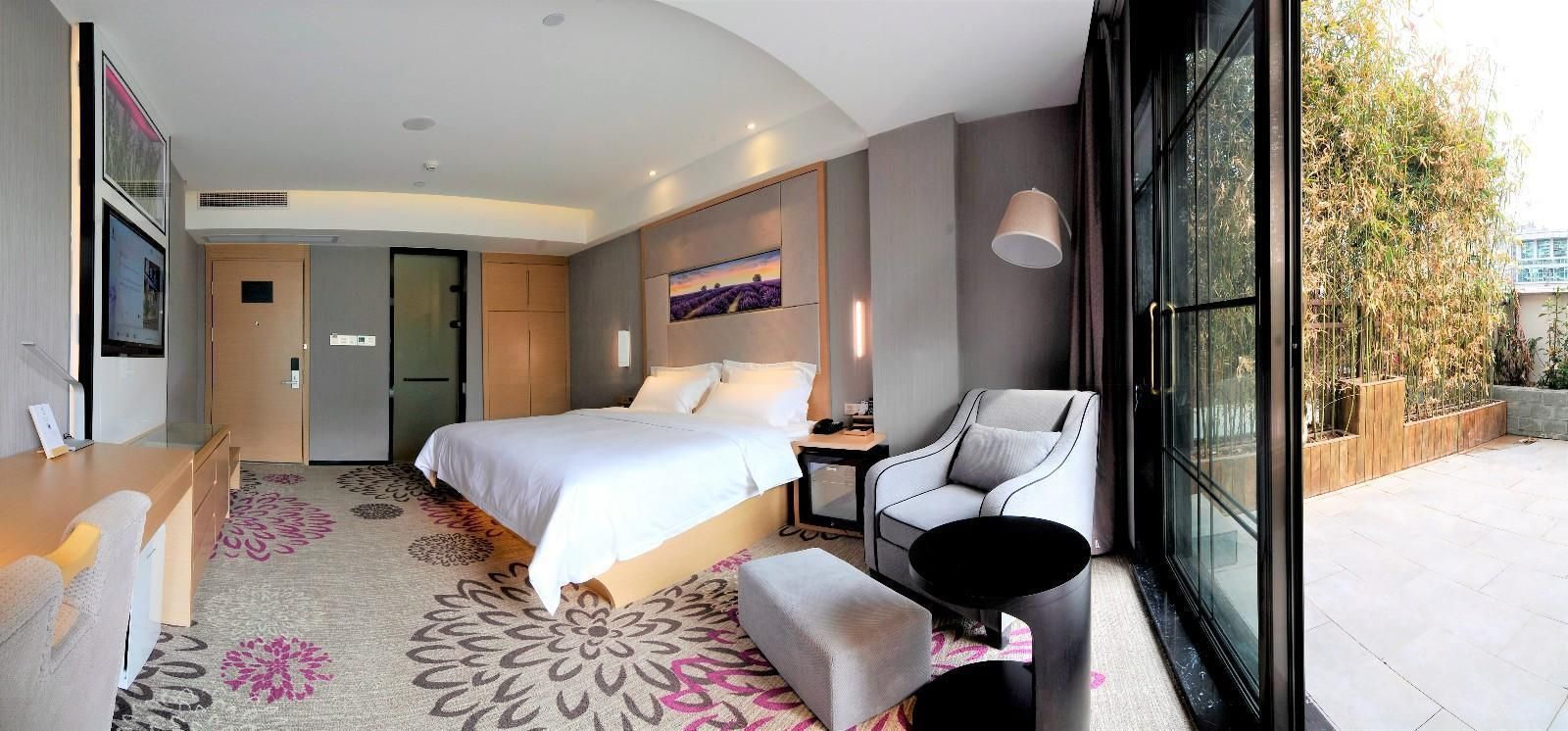WH - Bed Room With Garden View