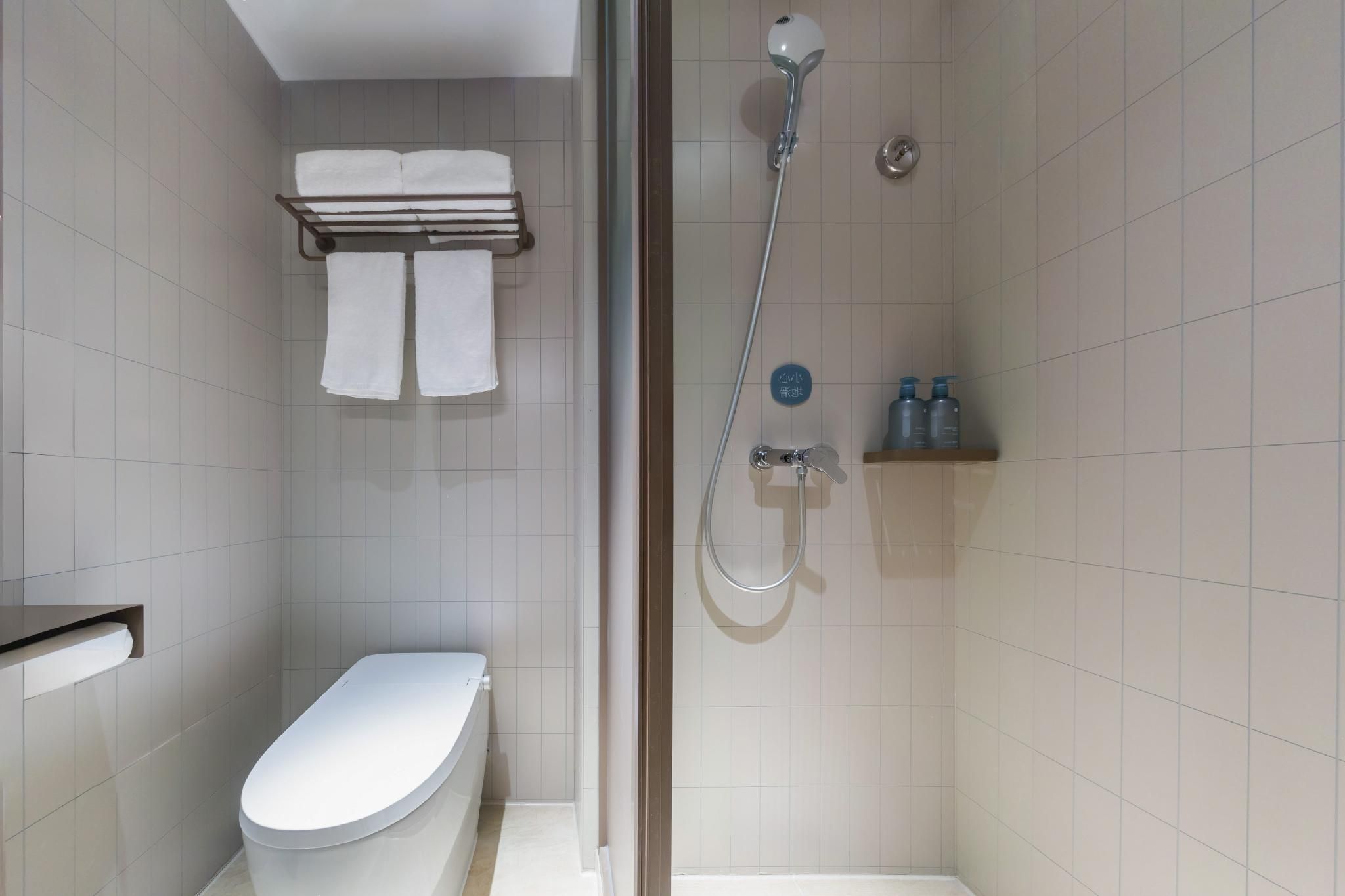 Queen Room City View