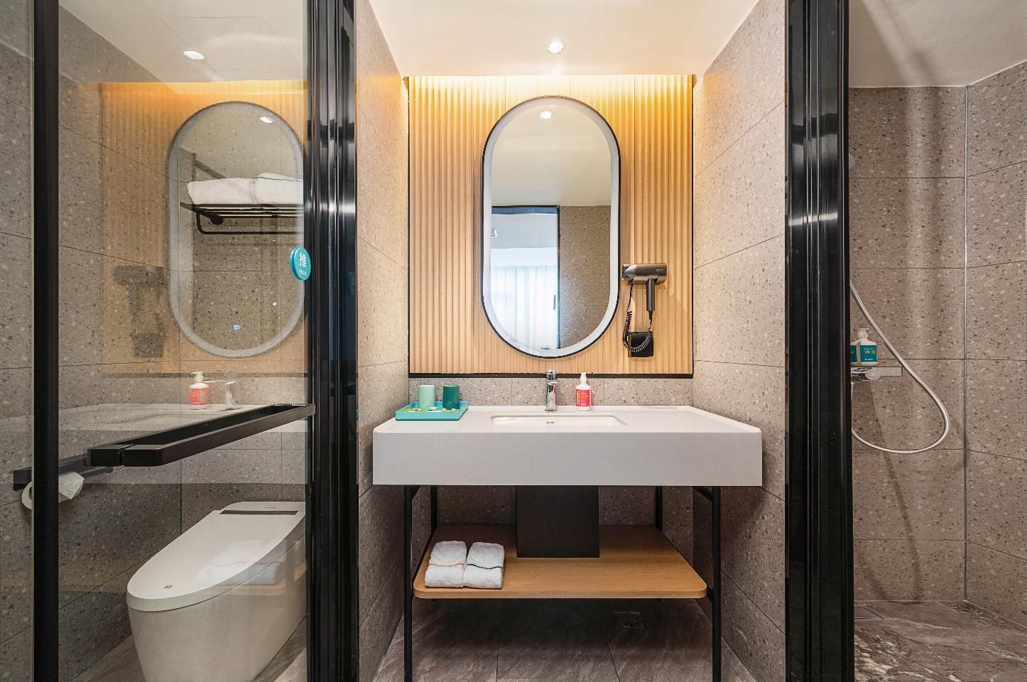 Dossen - Zhineng Executive Suite