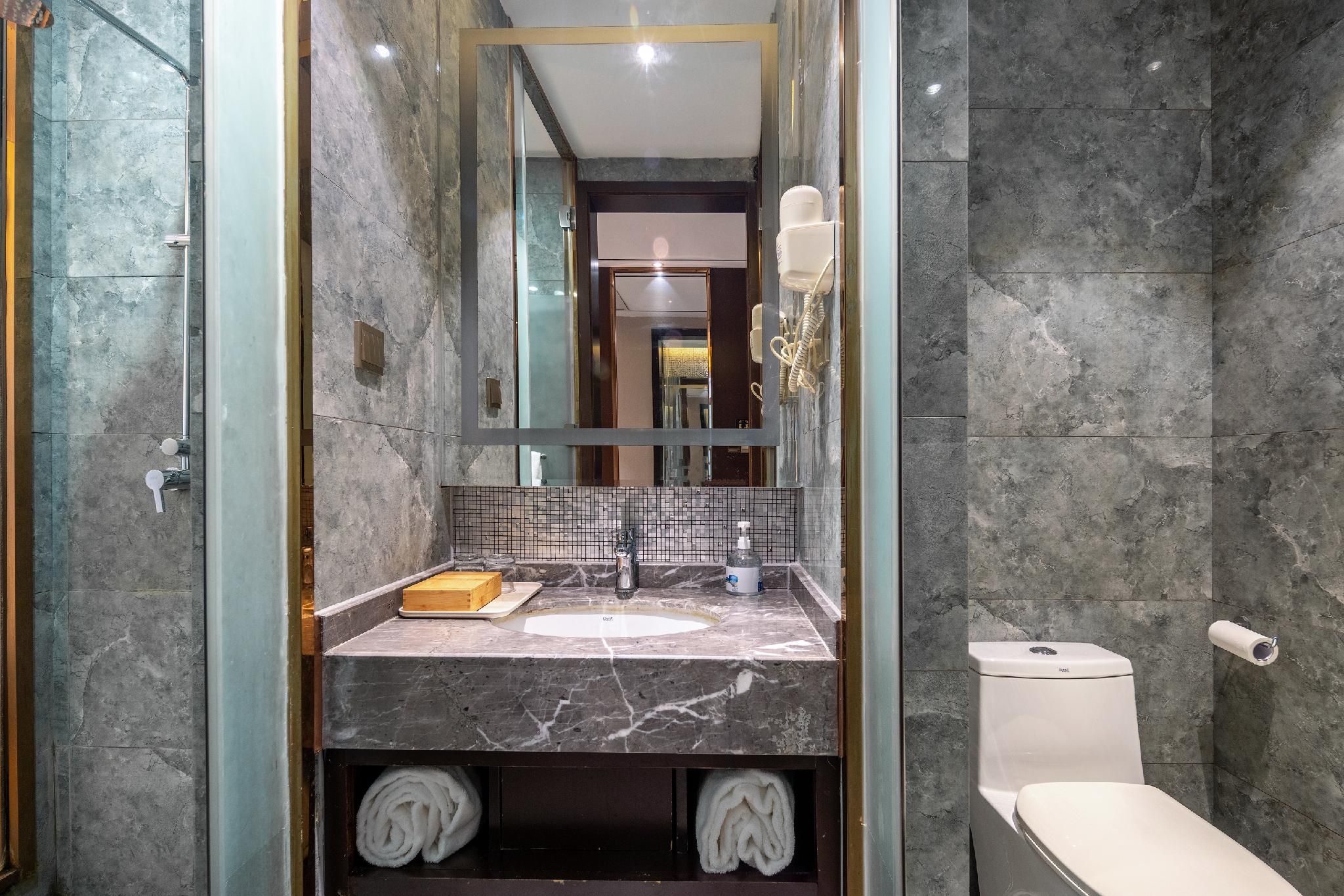 Huazhu - Superior BedRoom