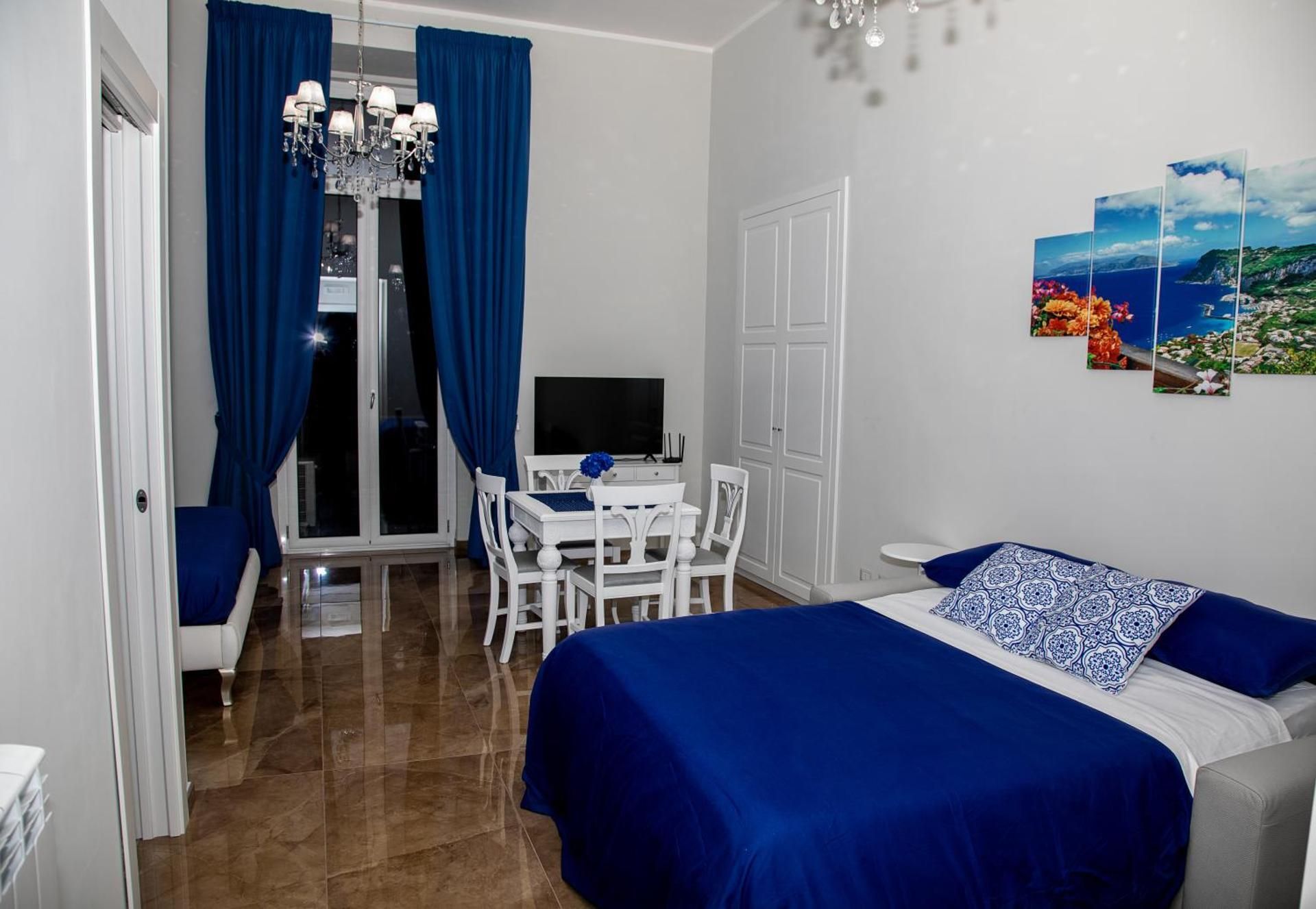 Quadruple Room with Private Bathroom