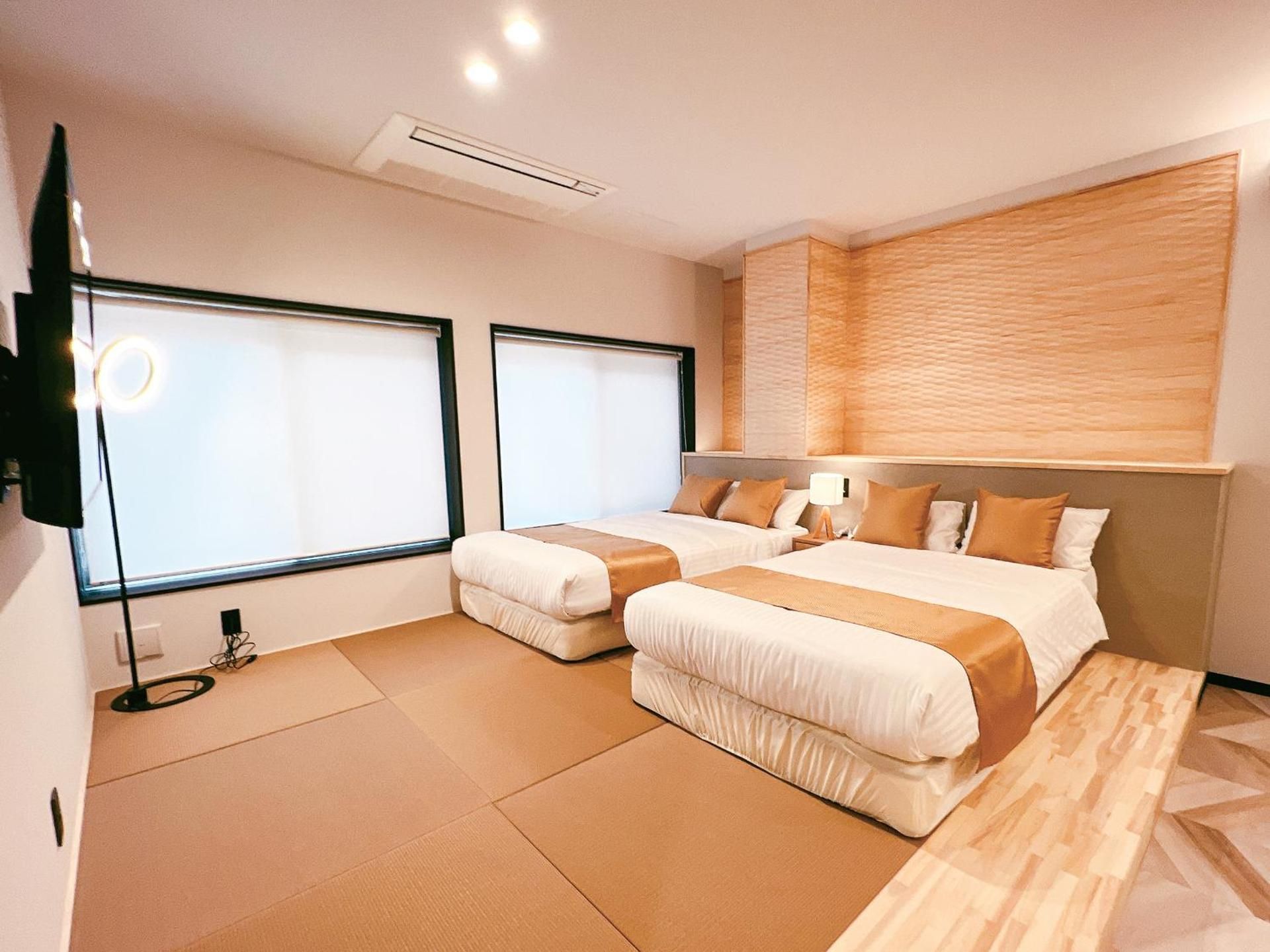 Deluxe Family Room