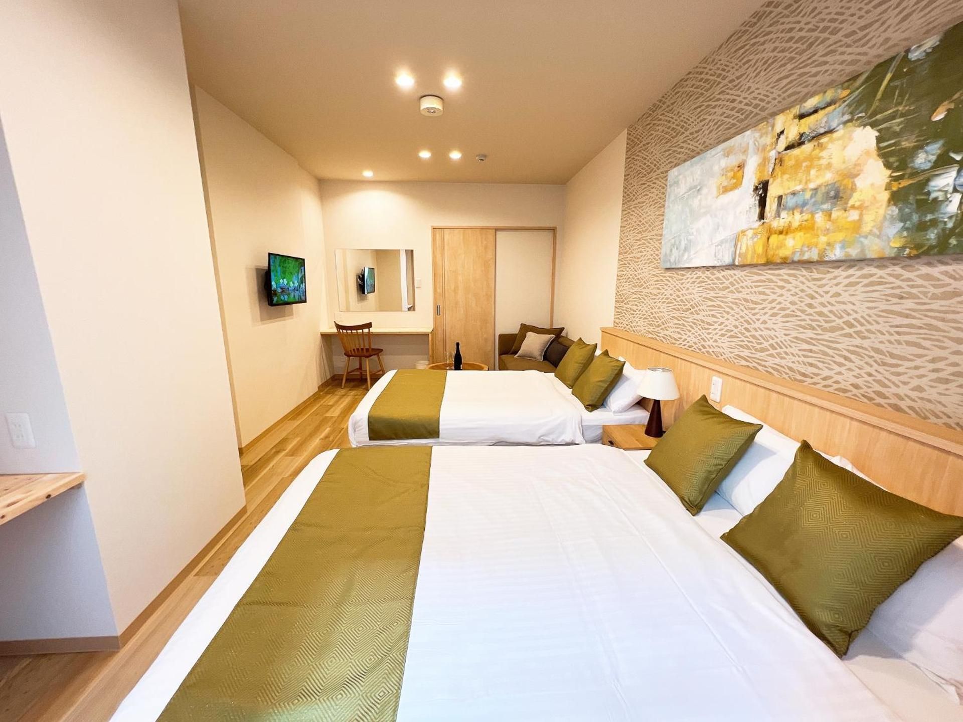 Deluxe Triple Room