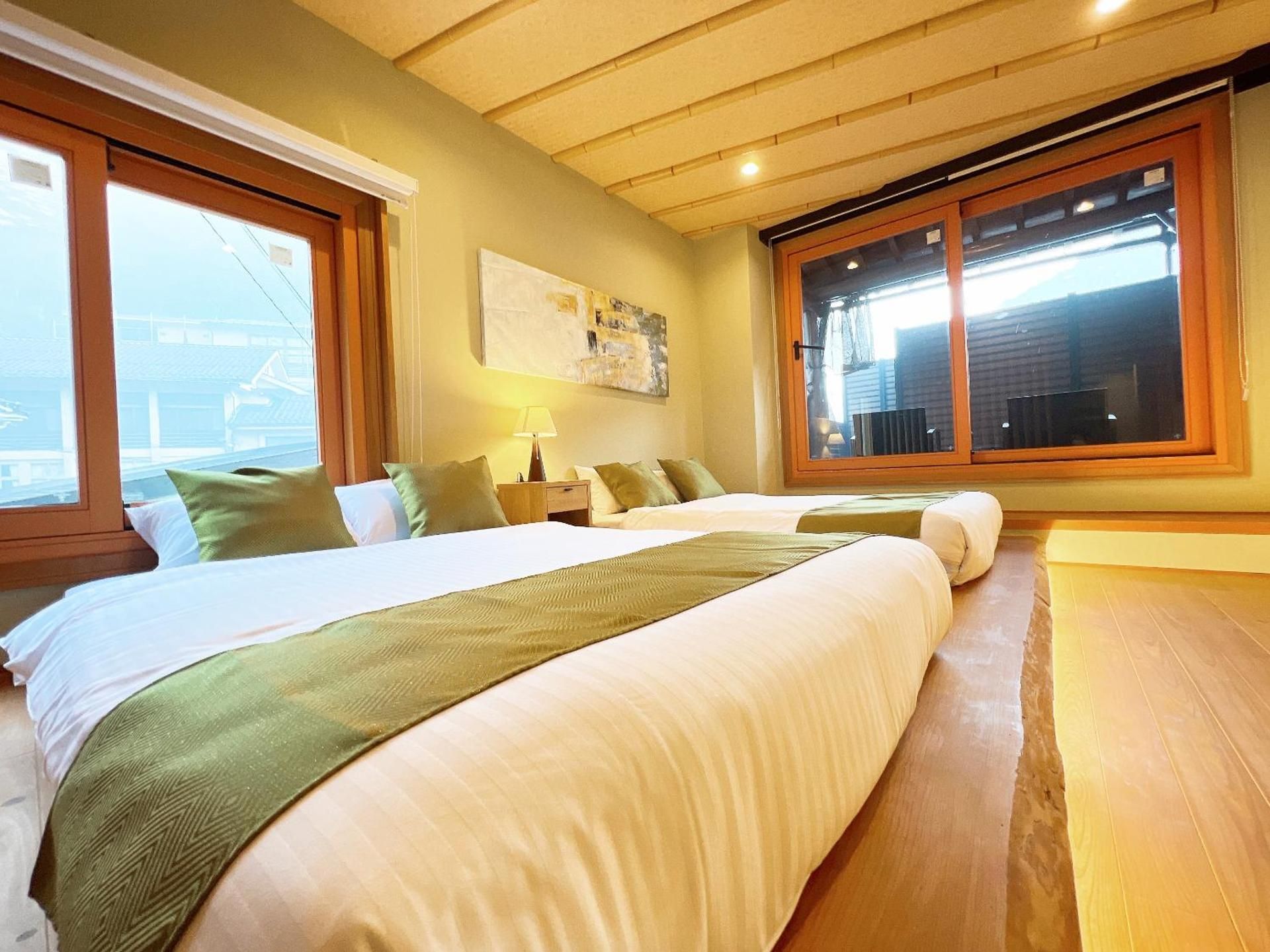 Deluxe Quadruple Room