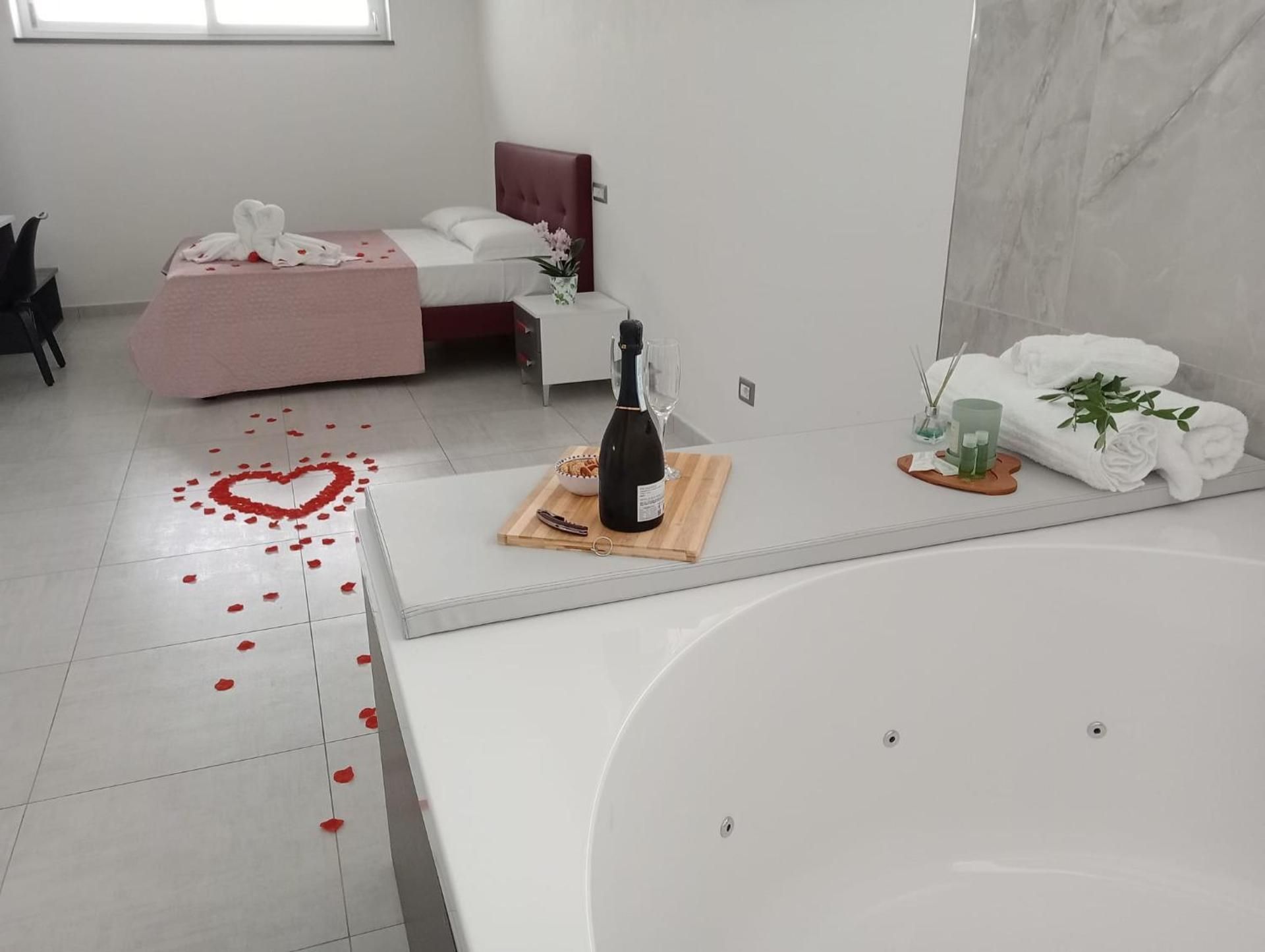 Suite with Hot Tub