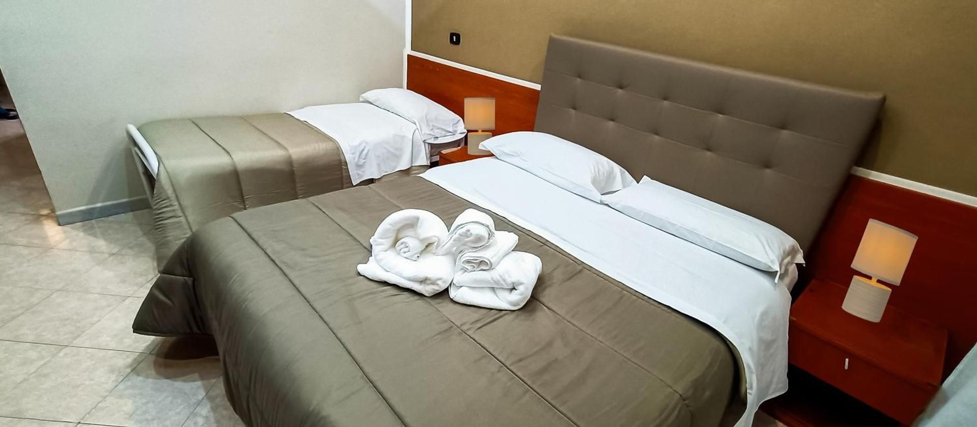 Triple Room with Private Bathroom