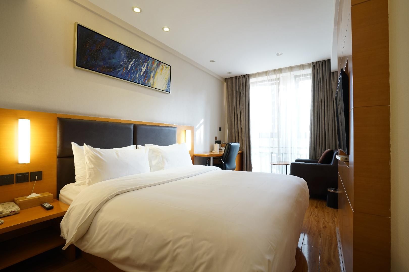 Huazhu - Room With Bed