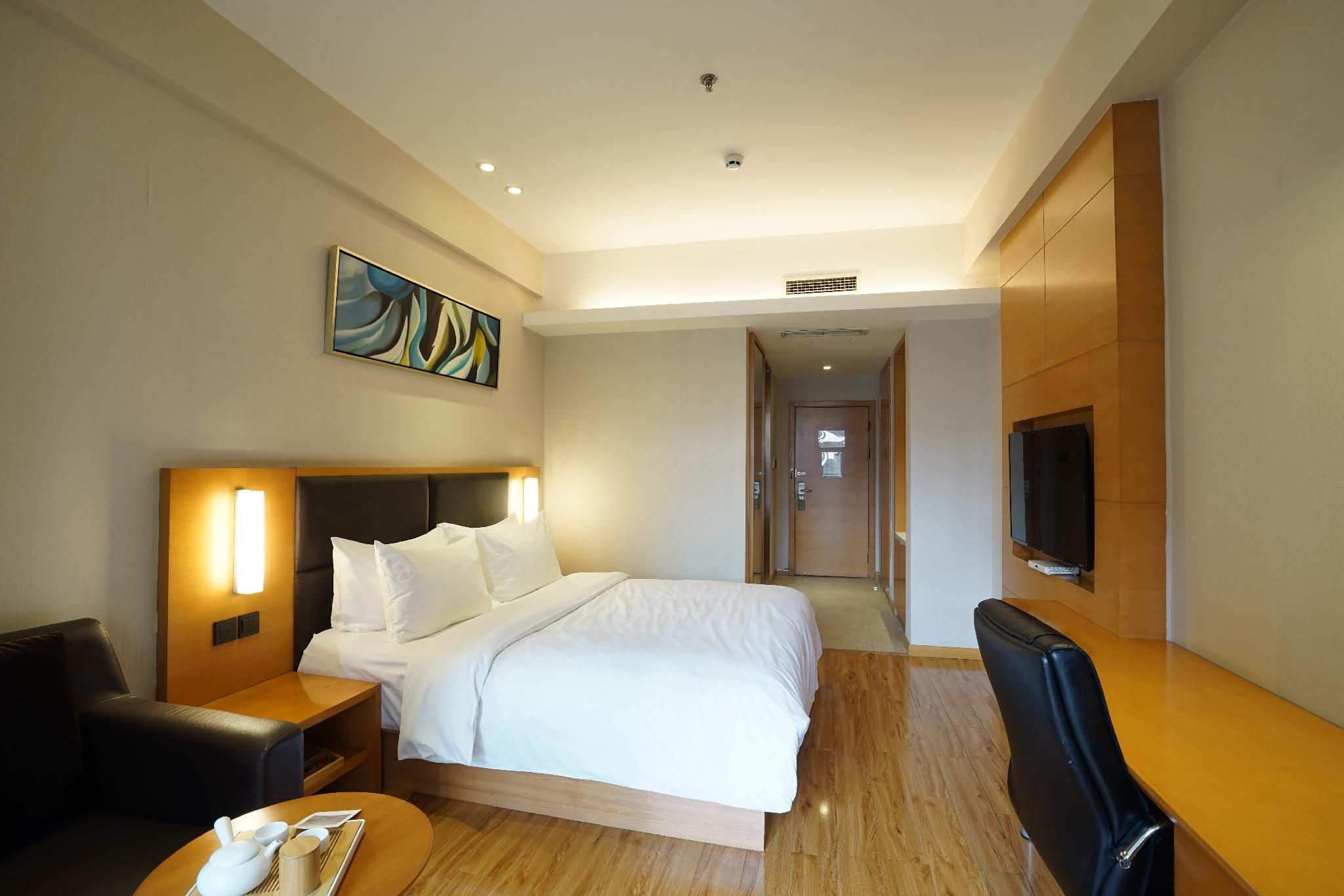 Starway Hotel Yibin Laiyin Huazhu - Superior BedRoom 2