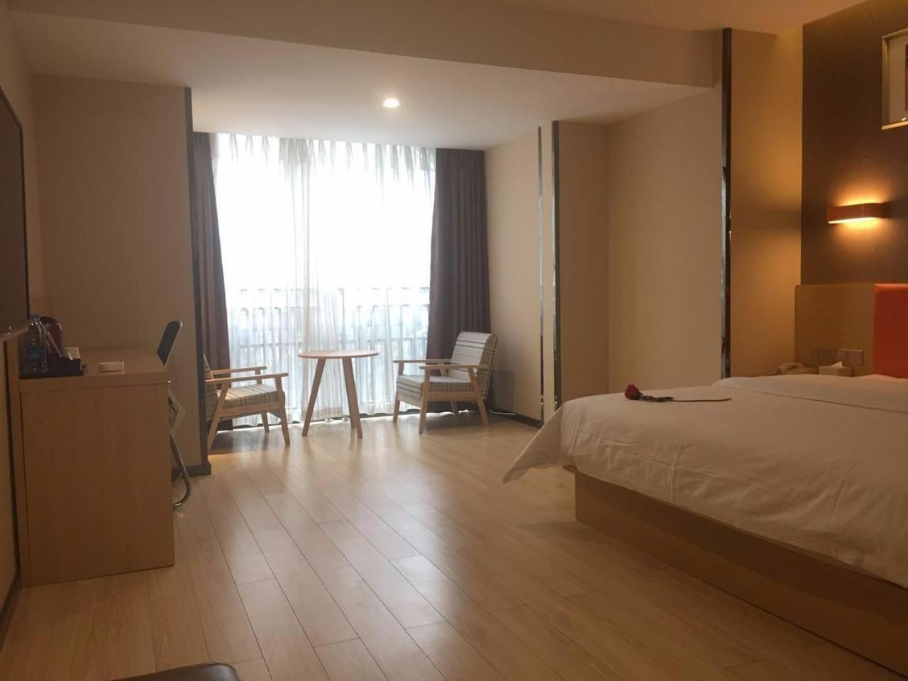 WH - Superior Business Bed Room
