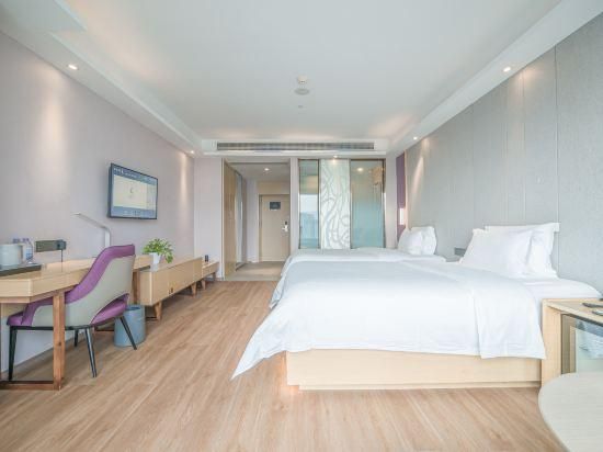 Twin Deluxe Room