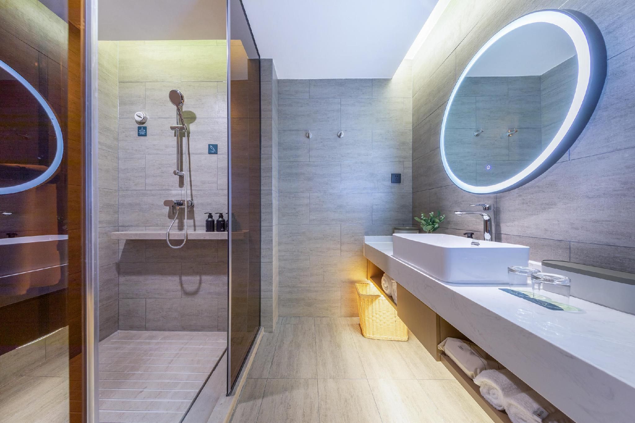 Executive room, Guest room, 1 Queen