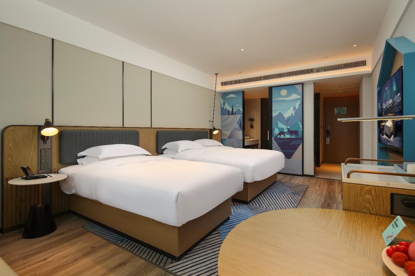 Dossen - Family Room