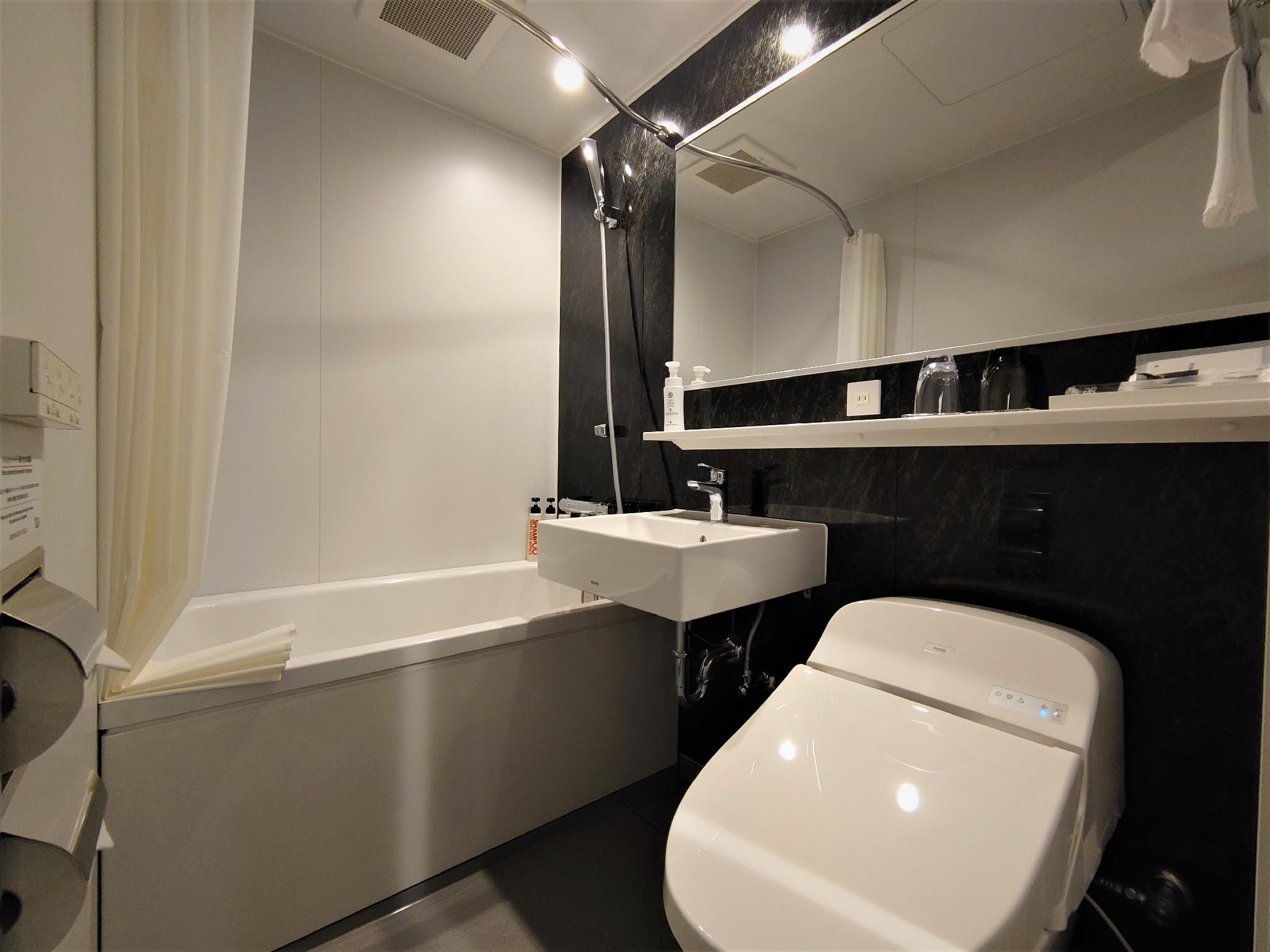 Premium Single Room with Massage Chair - Non-Smoking