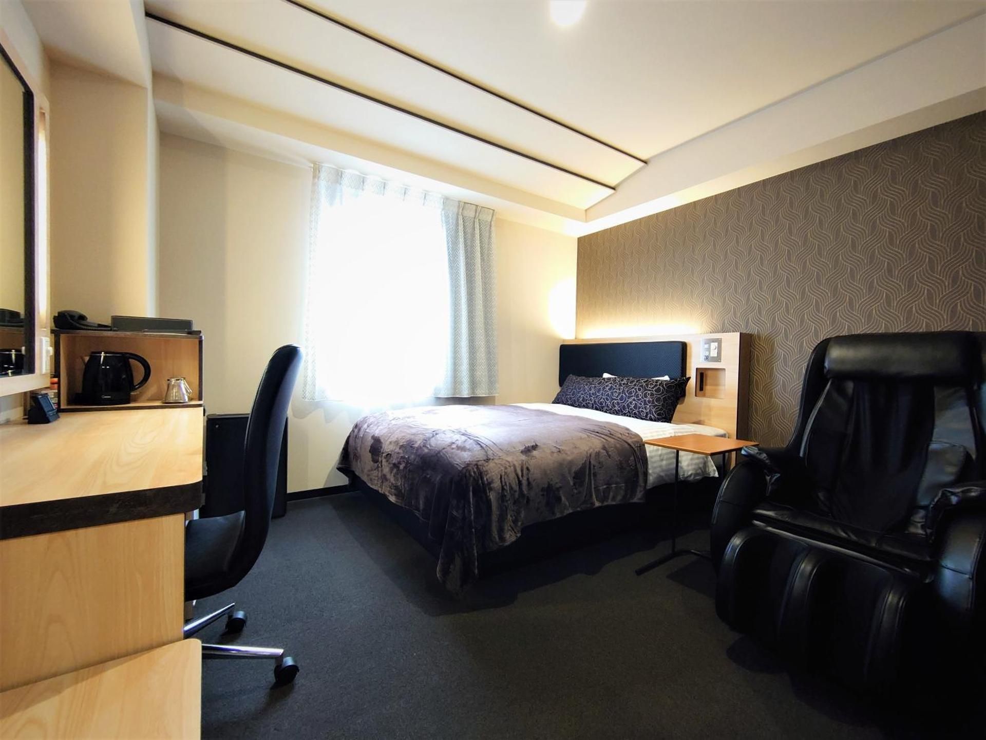 Premium Room with Massage Chair - Non-Smoking