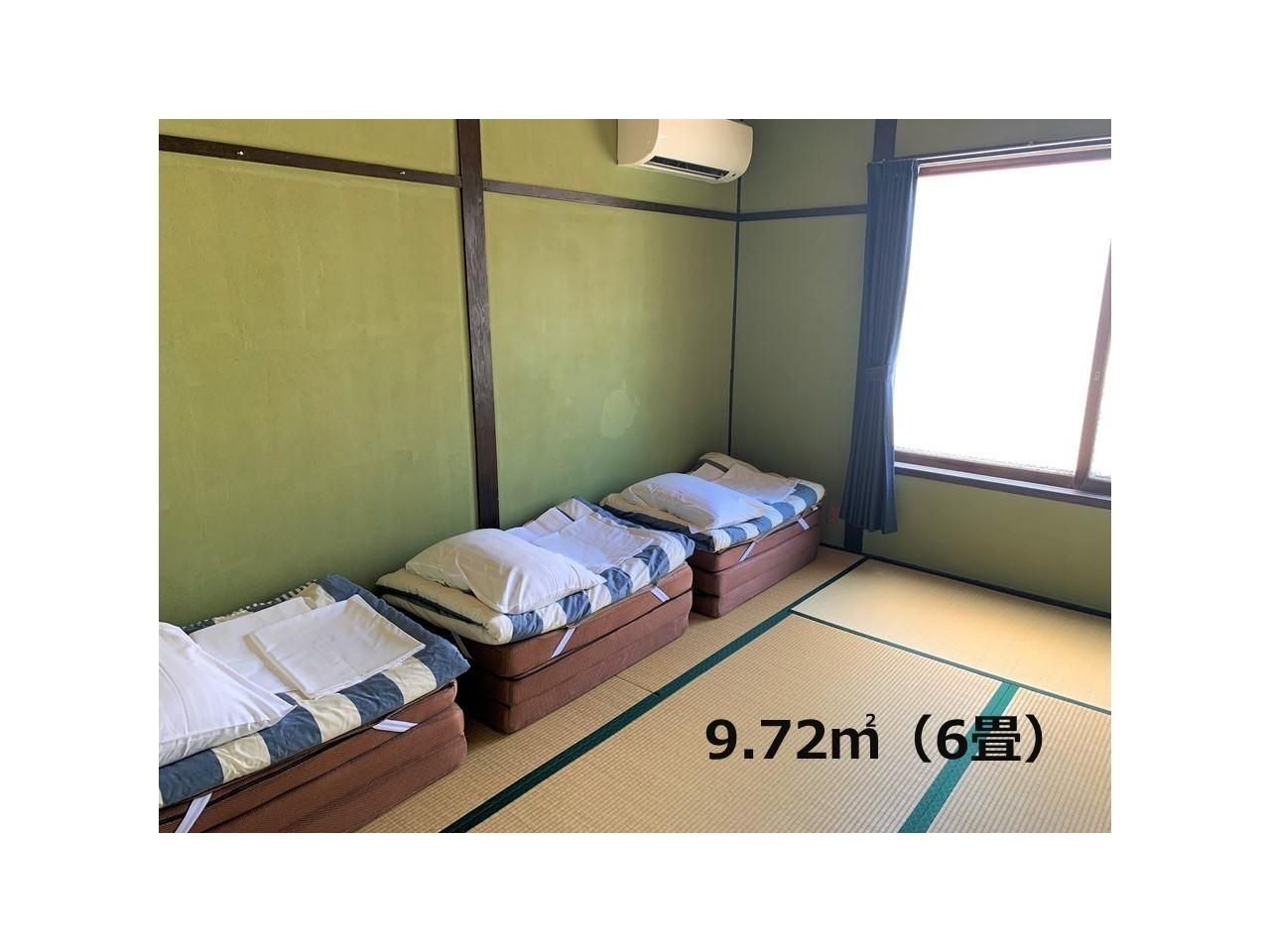 Economy Triple Room