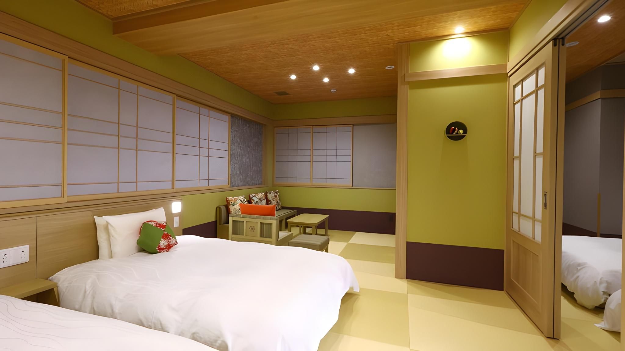 Standard Quad Room - Non-Smoking