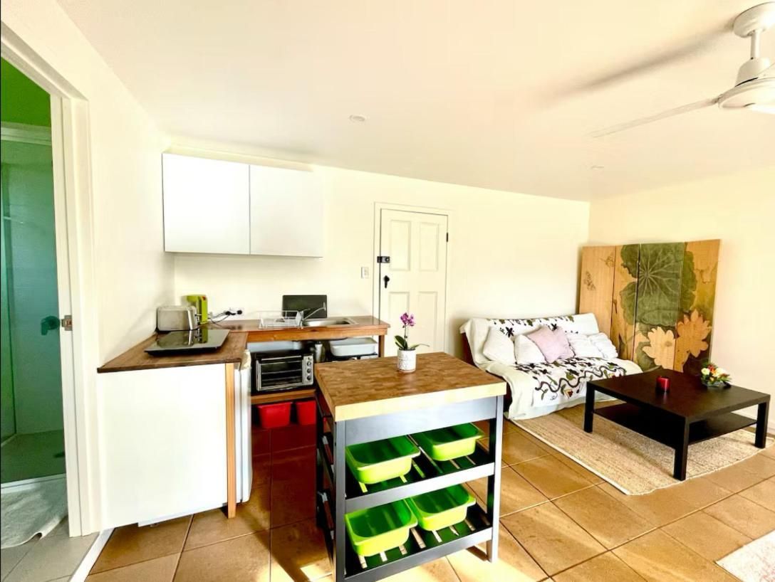 Deluxe One-Bedroom Apartment with Garden View