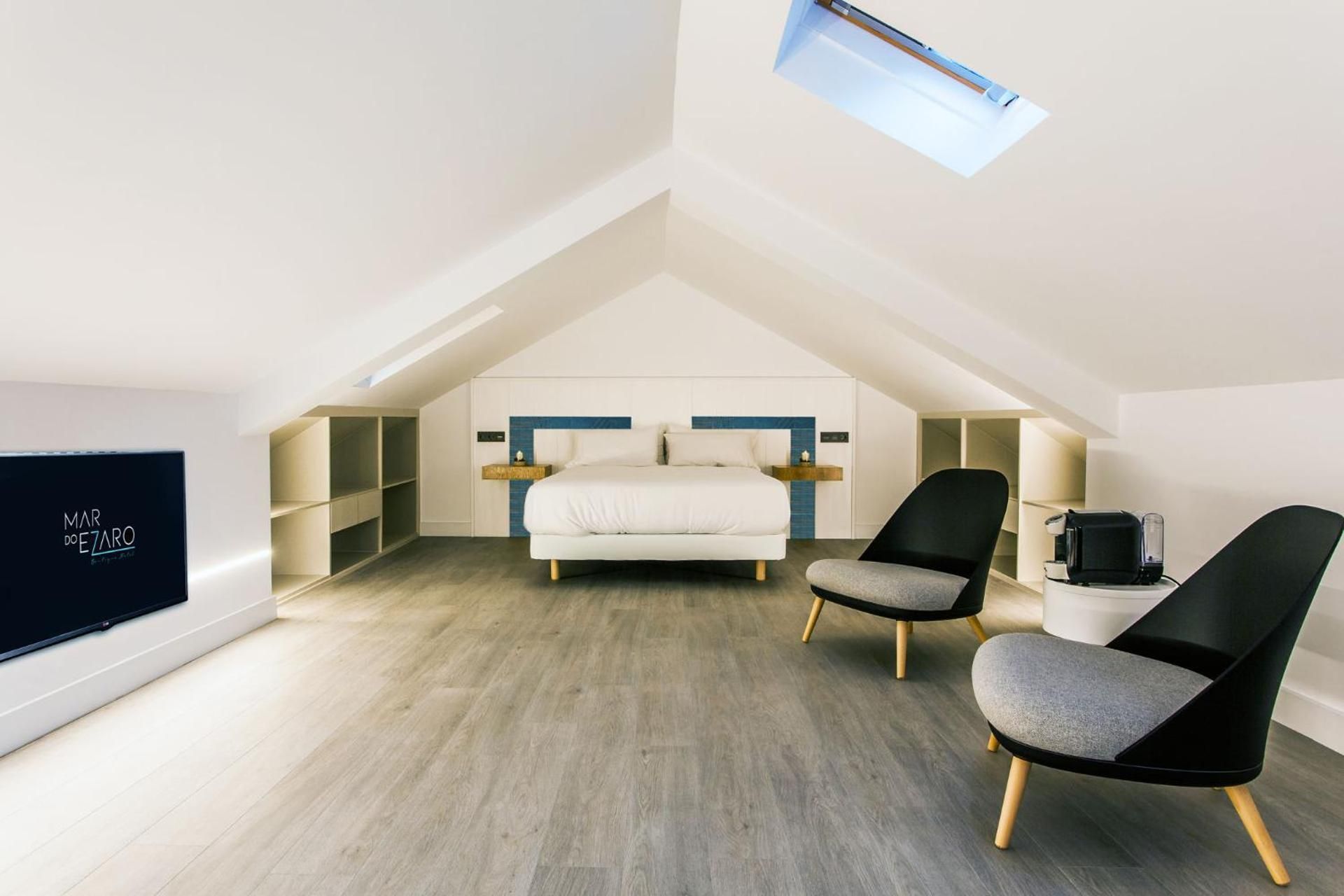 Deluxe Suite with Spa Bath