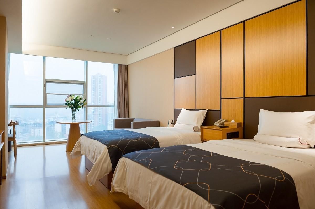 Chonpines Hotels·Leshan Giant Buddha Family Room