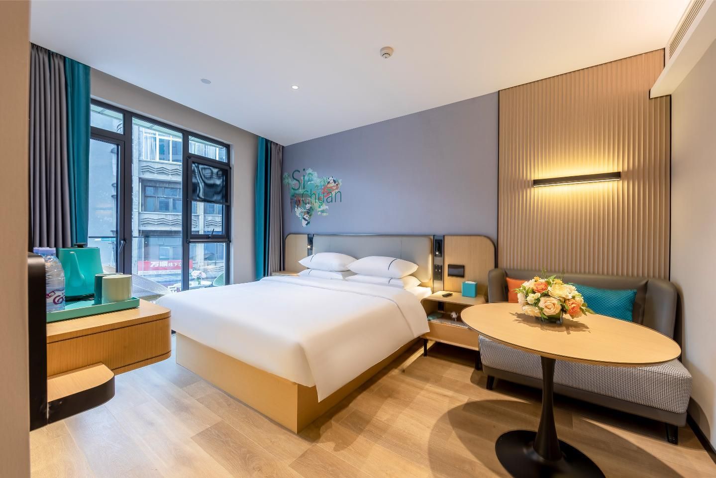 Dossen - Bed Room With City View