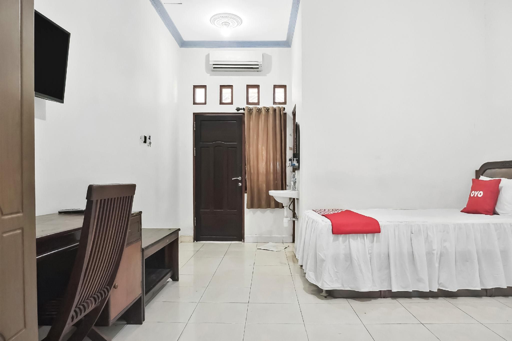 Standard Double with Private Bathroom