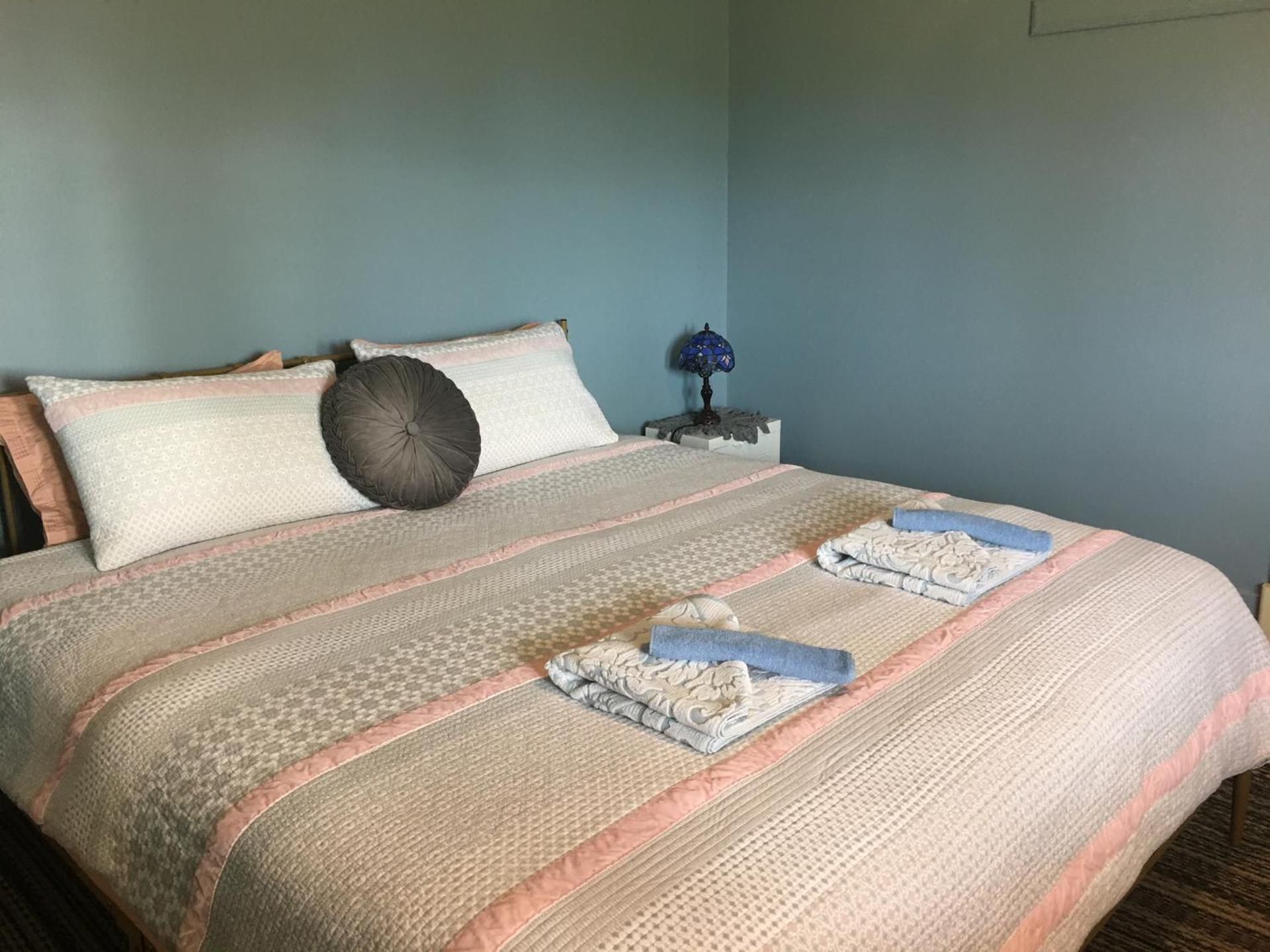 STAR ROOM 7