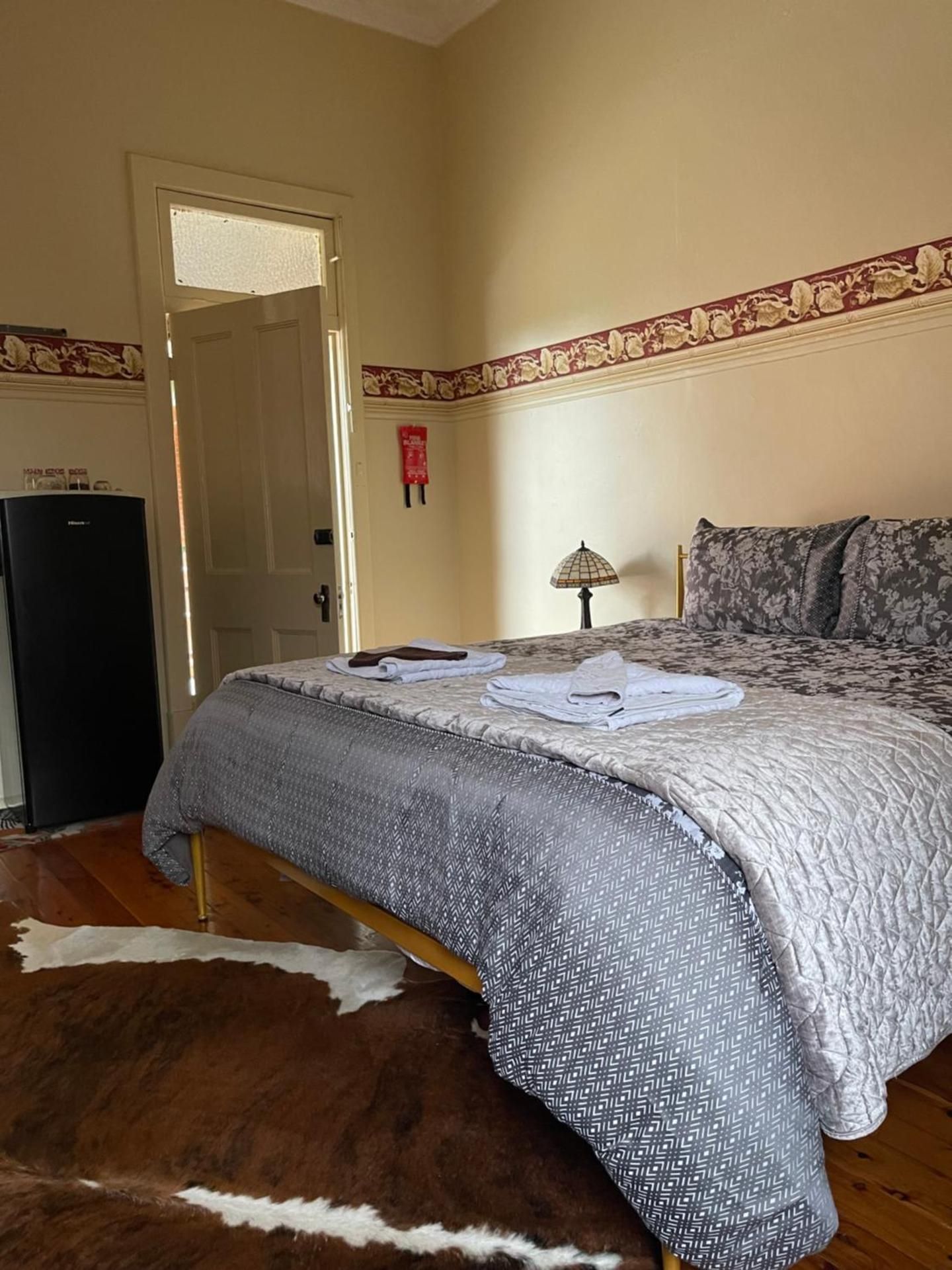 STAR ROOM 11