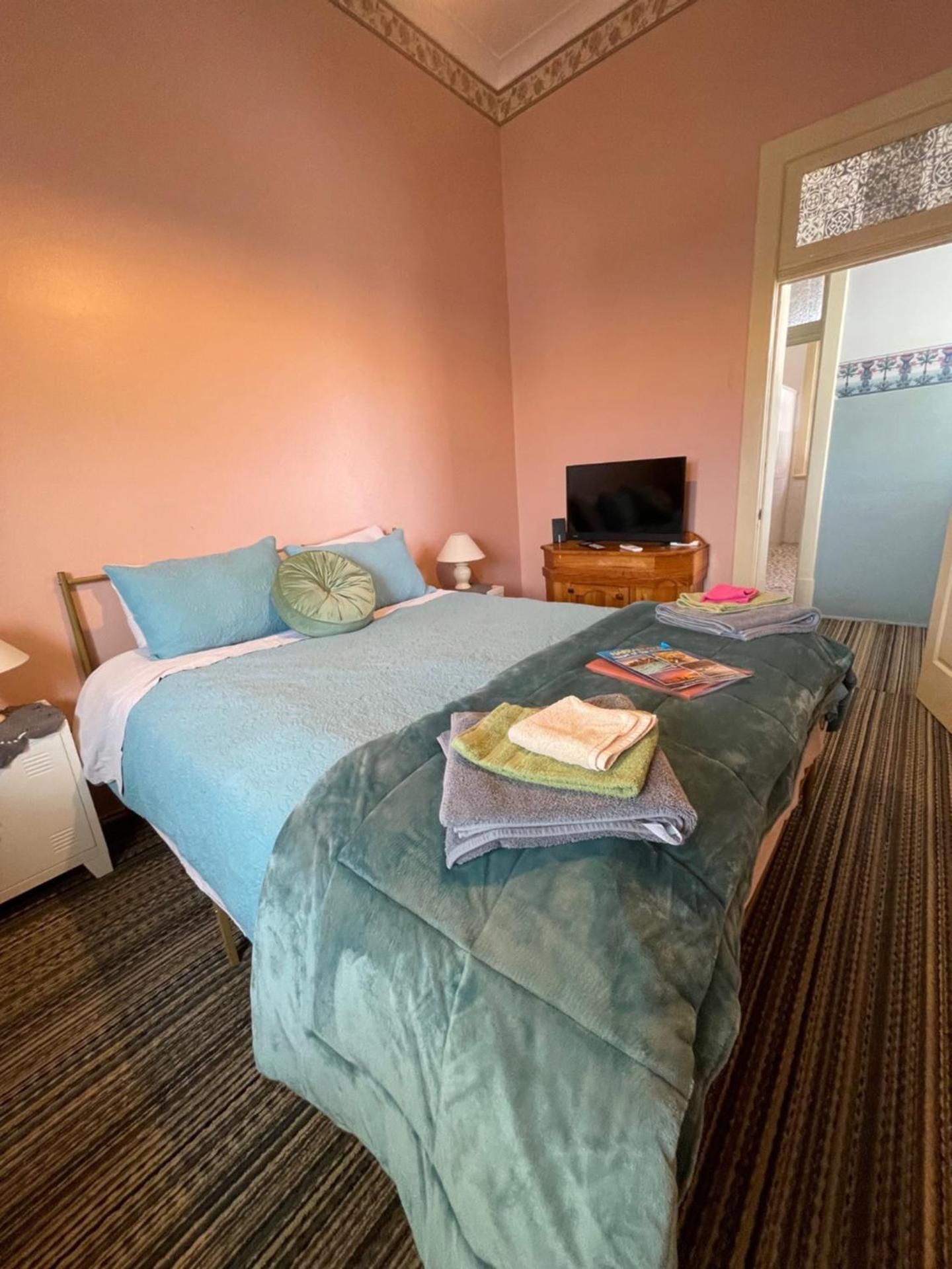 STAR ROOM 4