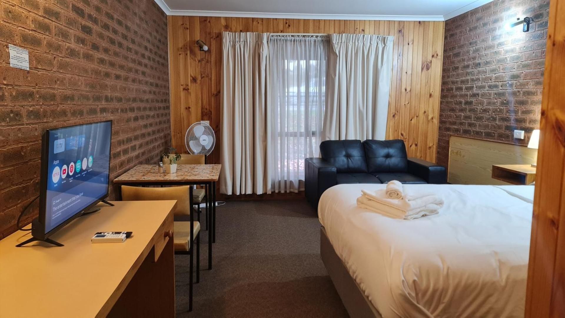 Queen Room