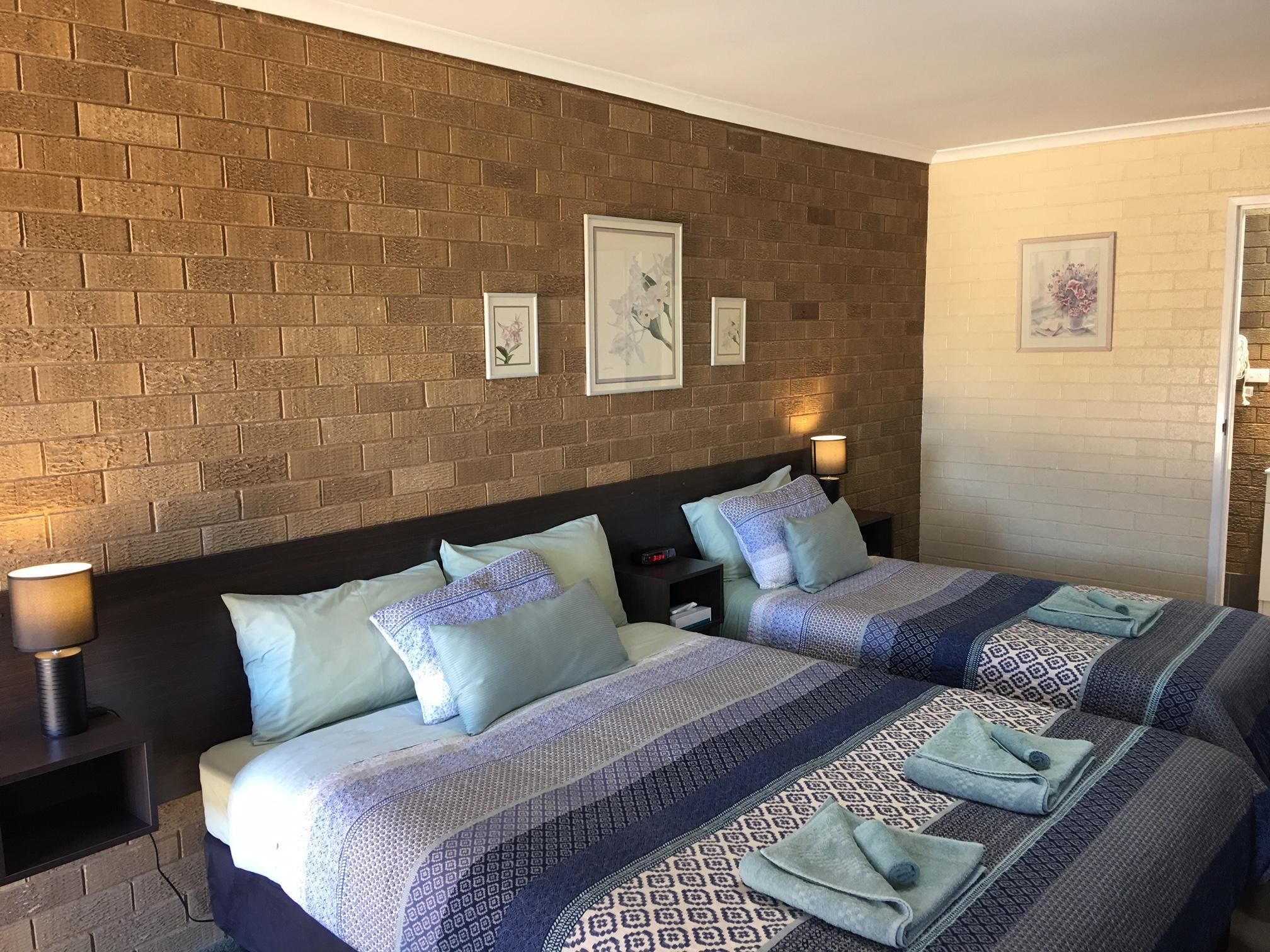 Camellia Motel Standard Twin