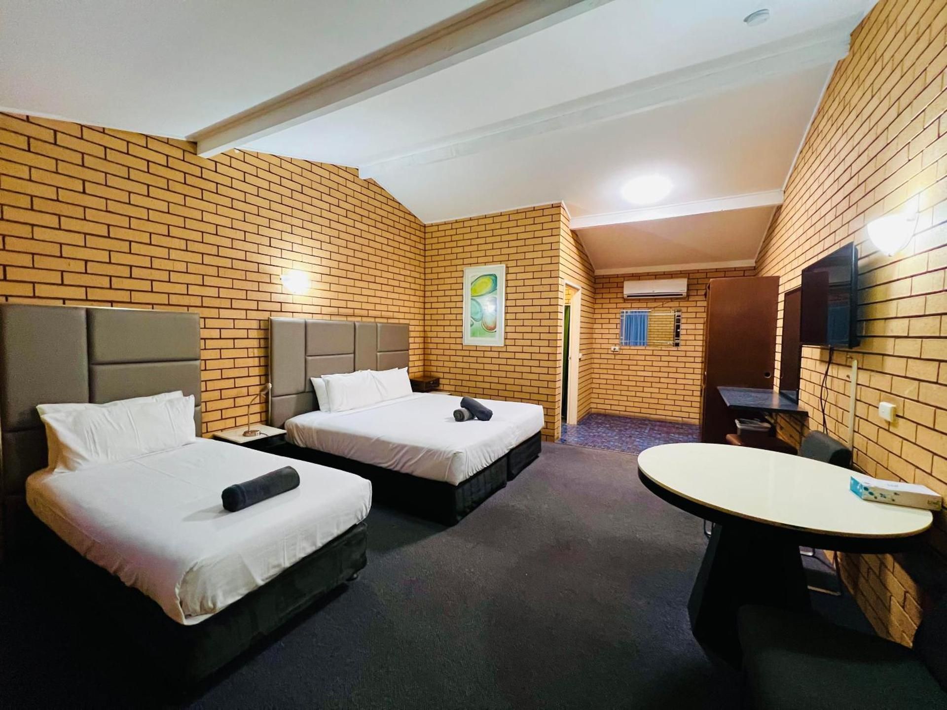 Budget Triple Room