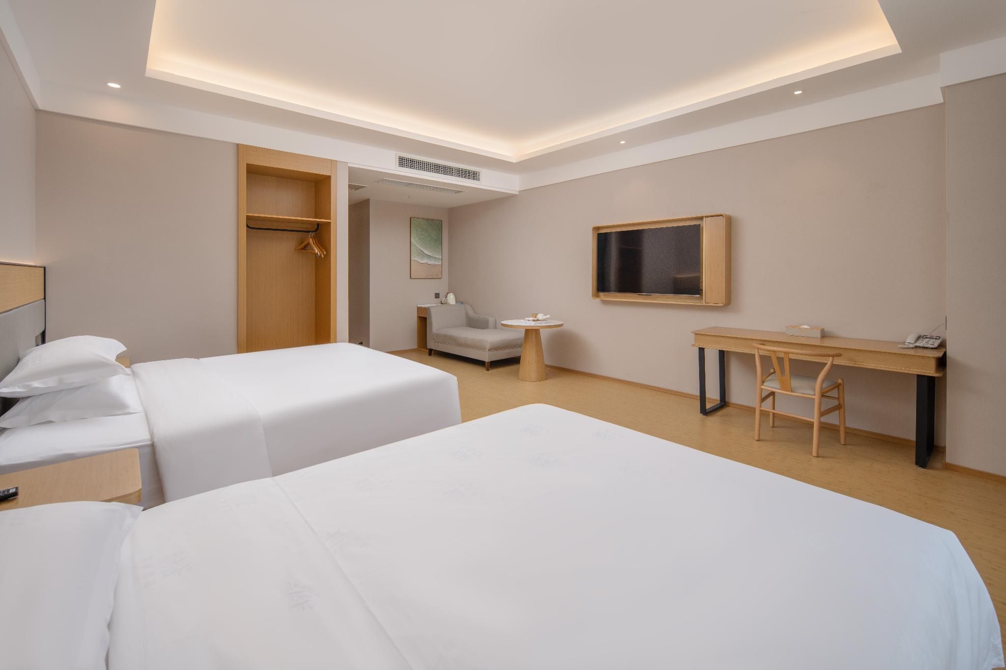 Park Twin Room with Lake View