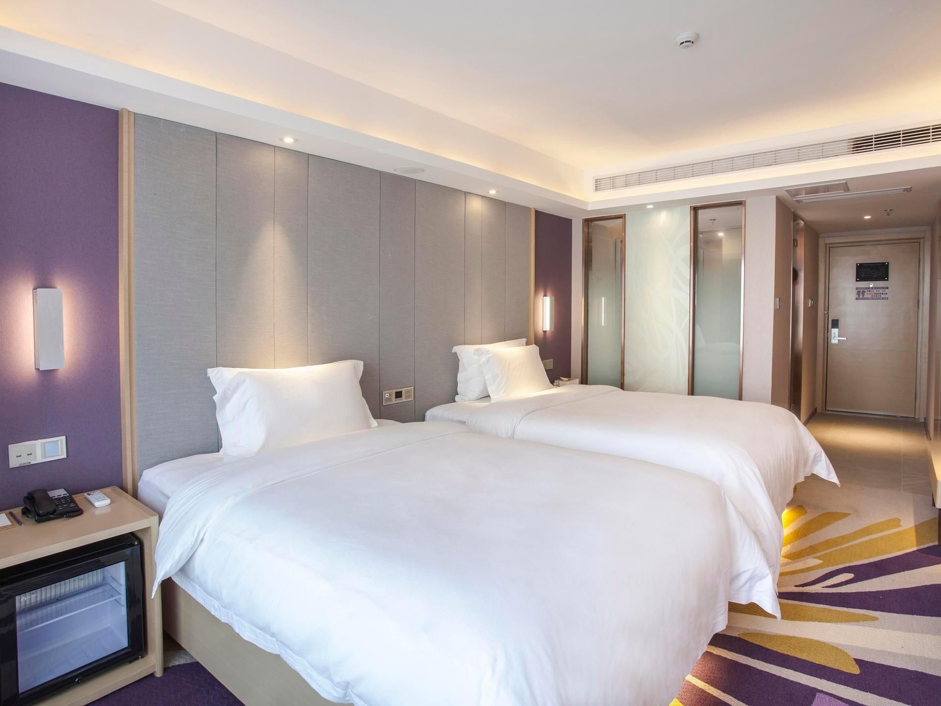 Twin Deluxe Room