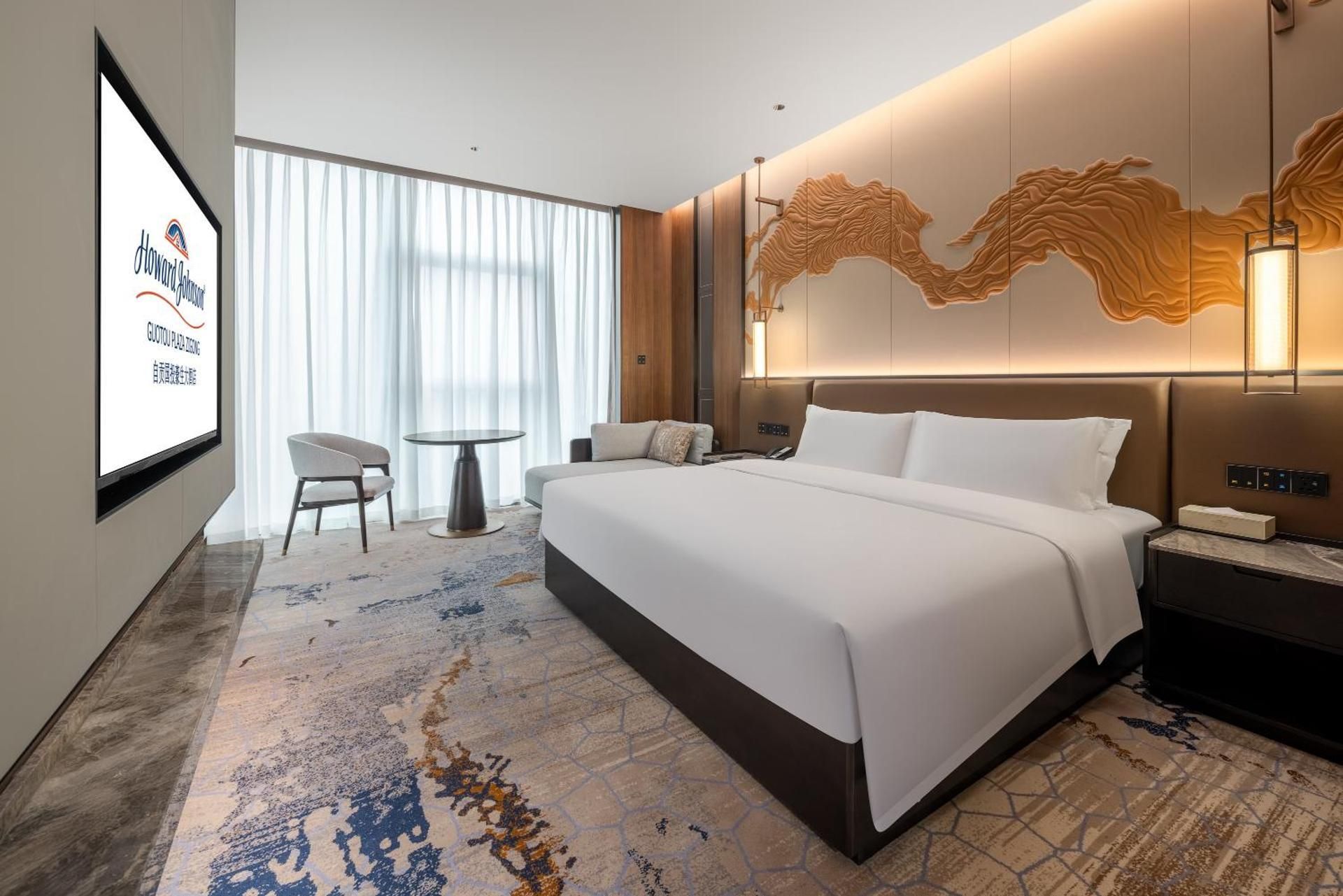 1 King Bed, Deluxe Room, Non-Smoking