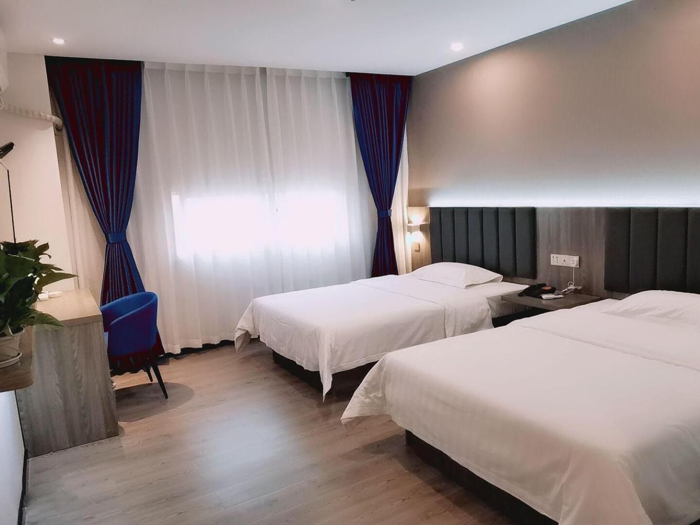 Comfortable Twin Room