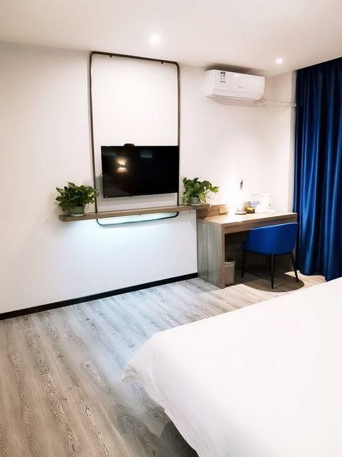 Select You Ter Room