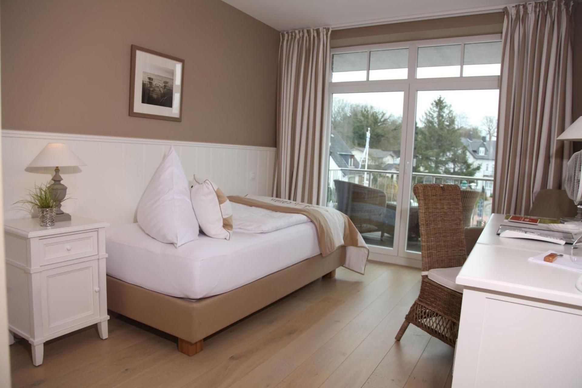 Single Room - Land Side (Thor Heyerdahl)