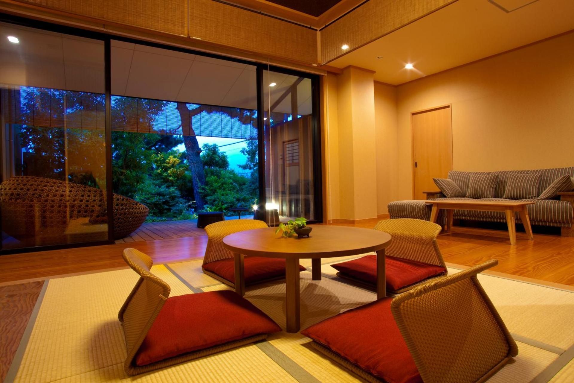 Premium Suite Room with Semi-Open-Air Bath - Non-Smoking