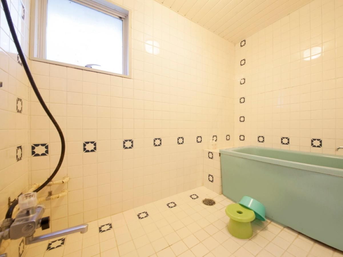 Japanese-Western Style Room - Dog Friendly